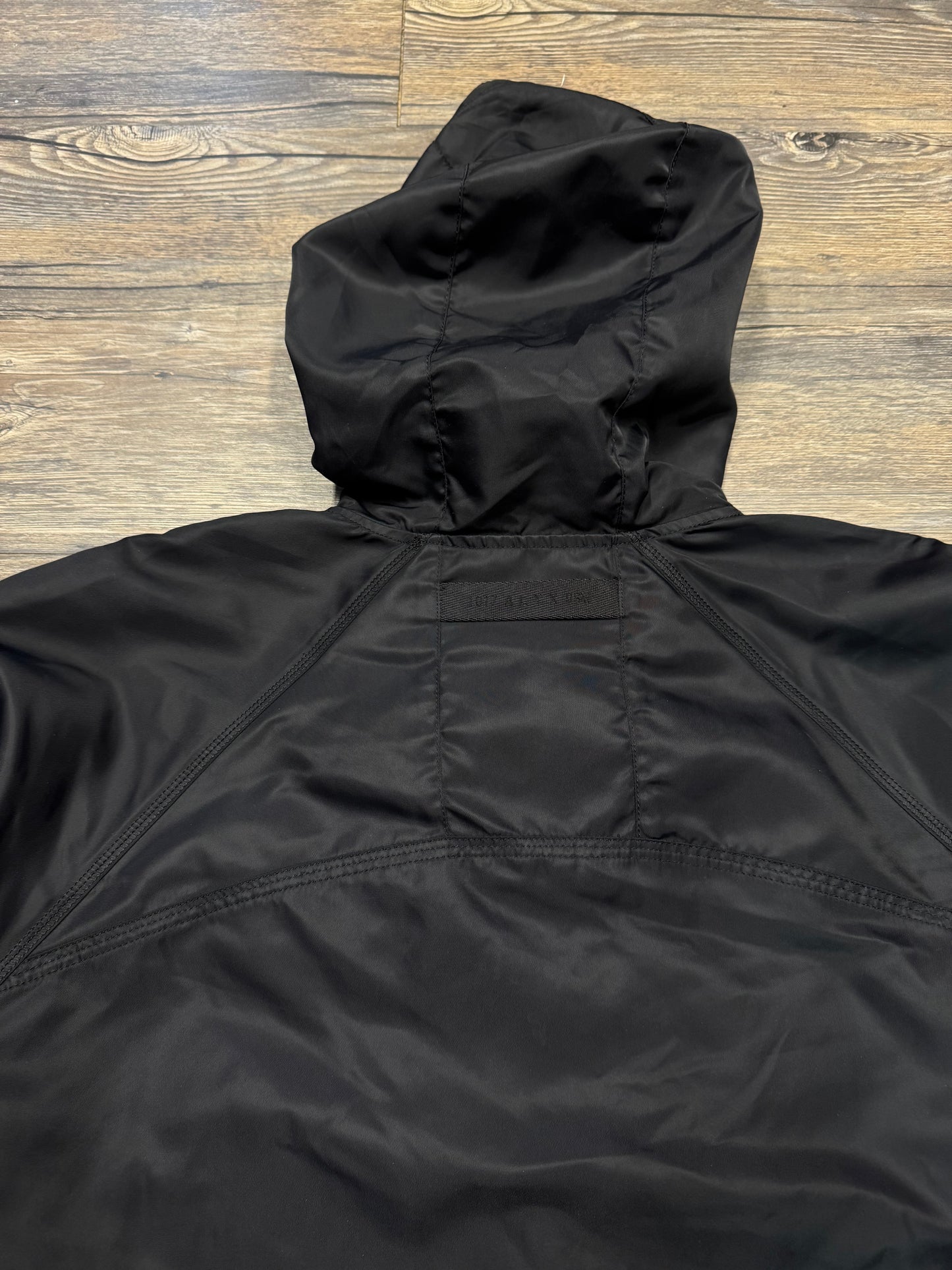 1017 ALYX 9SM HOODED NYLON SHELL JACKET (XS)