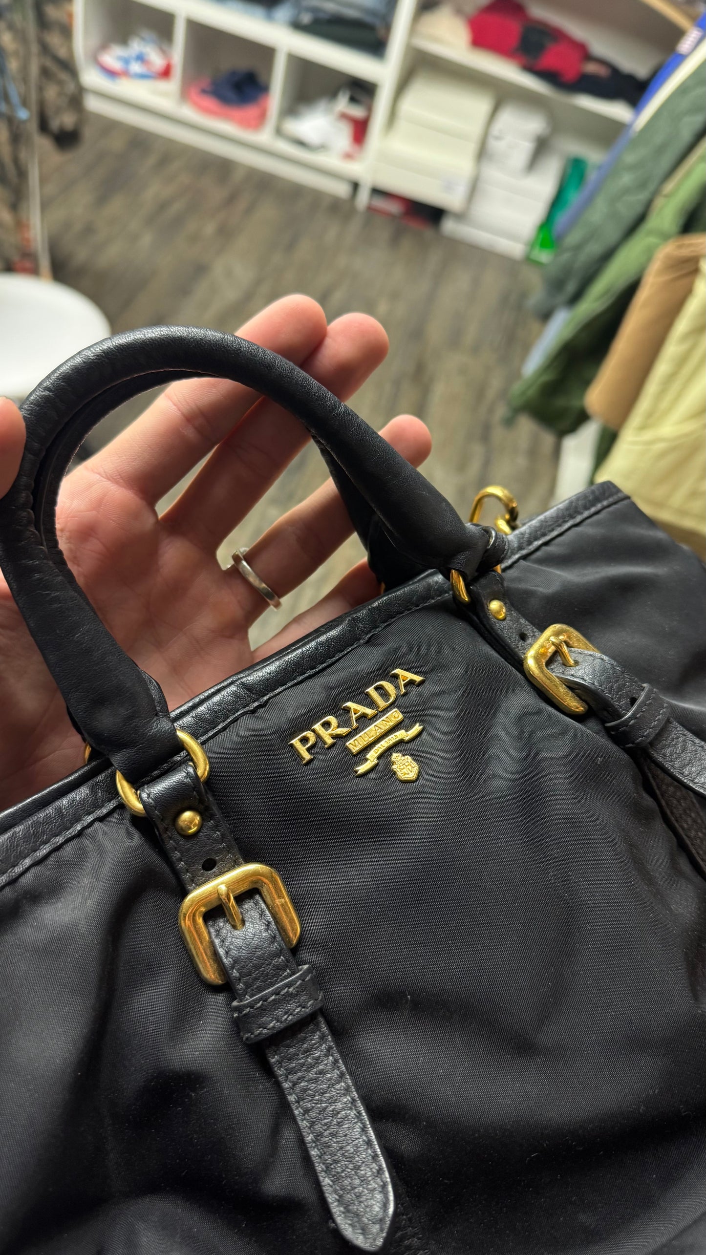 PRADA NYLON PURSE (OS)