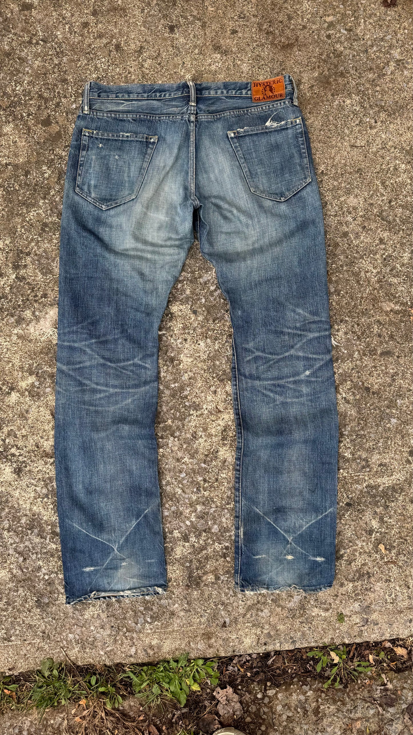 HYSTERIC GLAMOUR KNEE CUT DENIM (34)