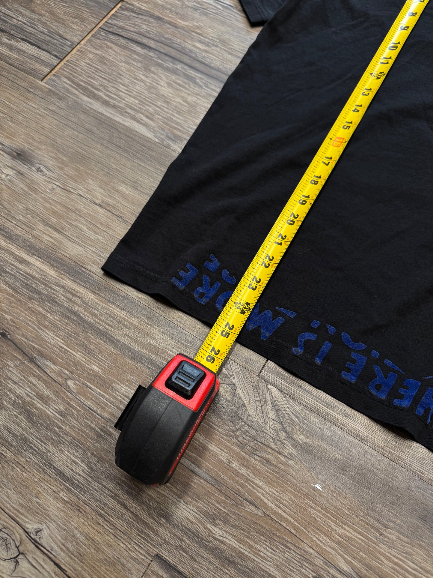 MAISON MARGIELA AIDS AWARENESS V-NECK T-SHIRT (S)