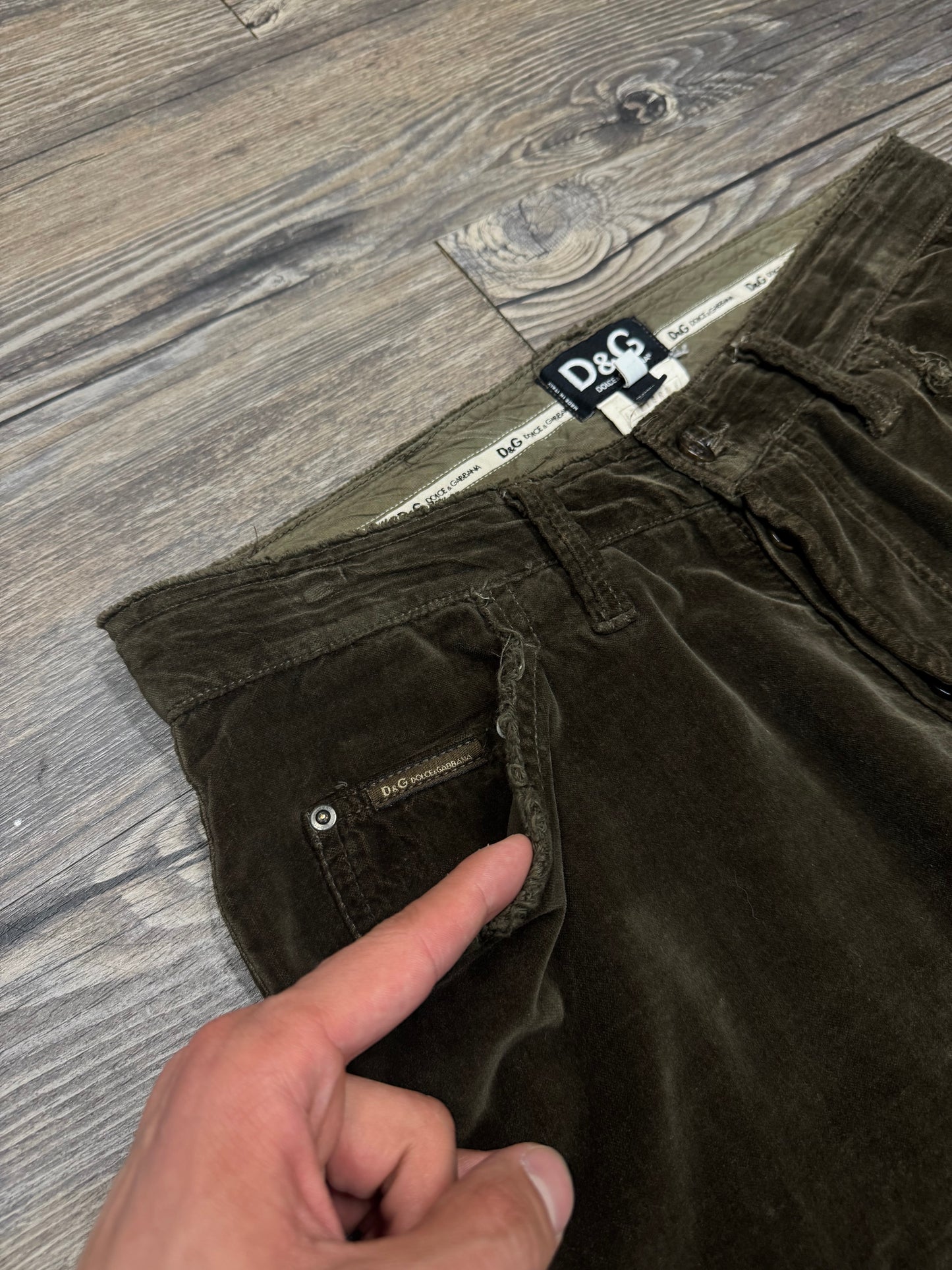 DOLCE AND GABBANA CORDUROY PANTS (32)