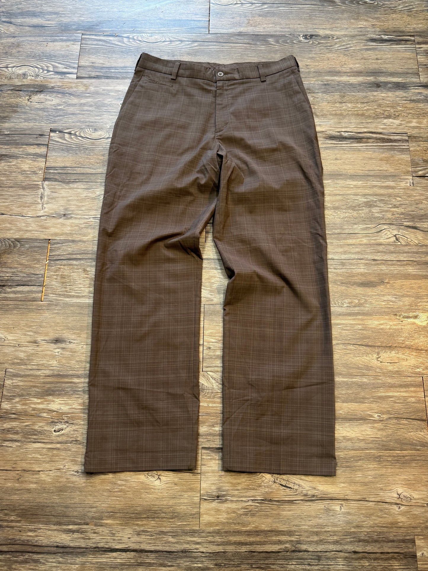 NIKE GOLF PLAID SUIT PANTS (33)