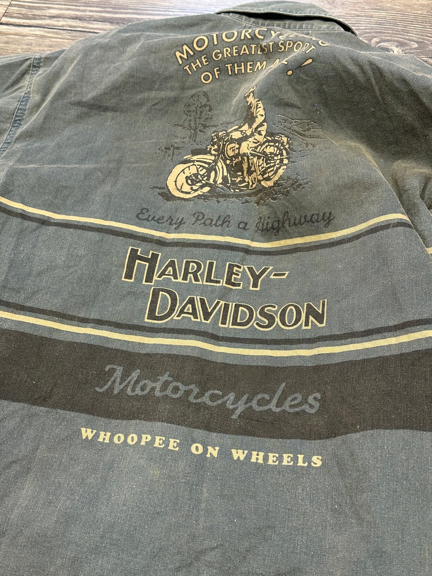 HARLEY DAVIDSON PAINT SPLATTER BUTTON UP SHIRT (LARGE)