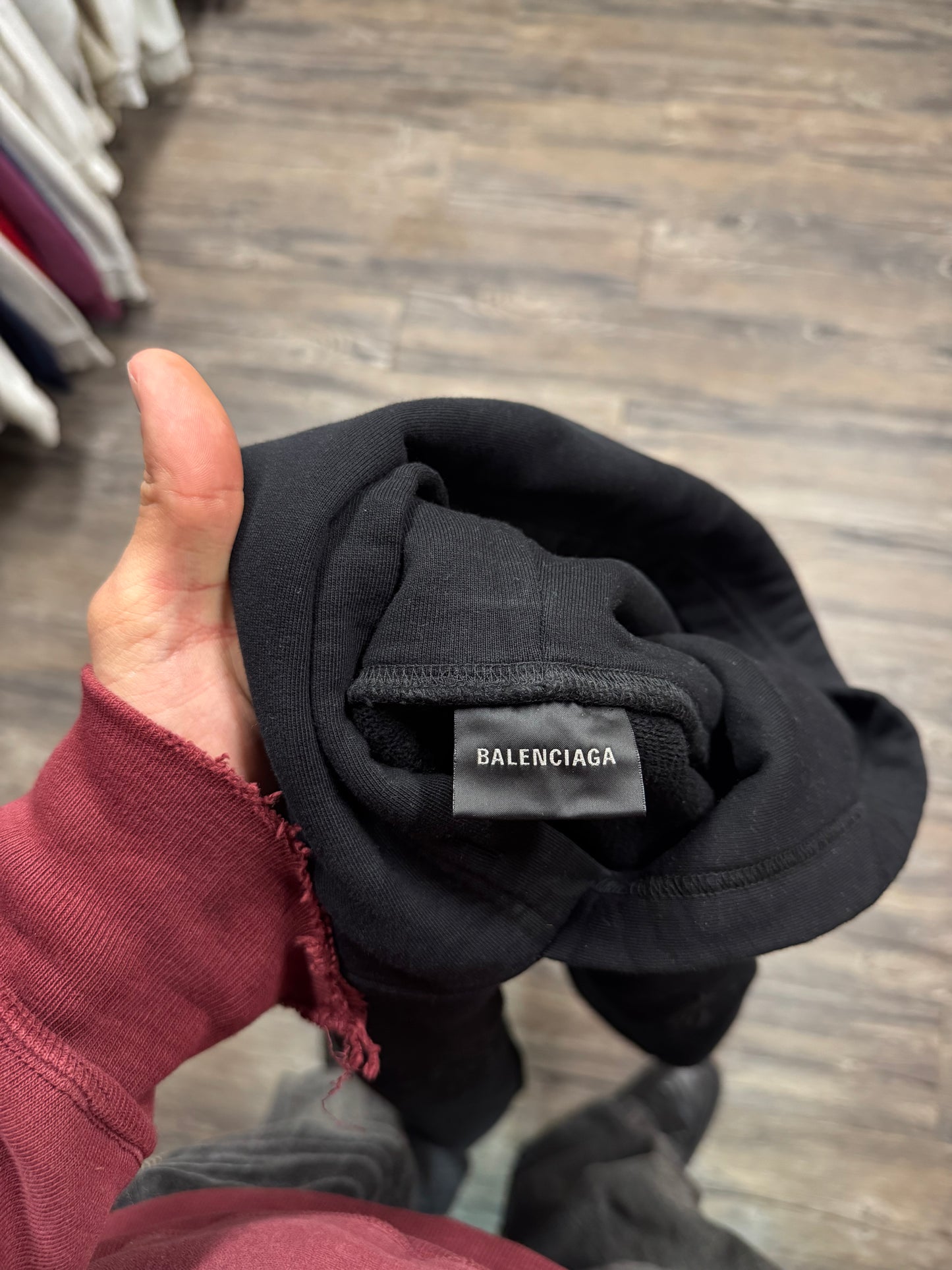 BALENCIAGA BLACK NEW YORK LOGO HOODIE (L)
