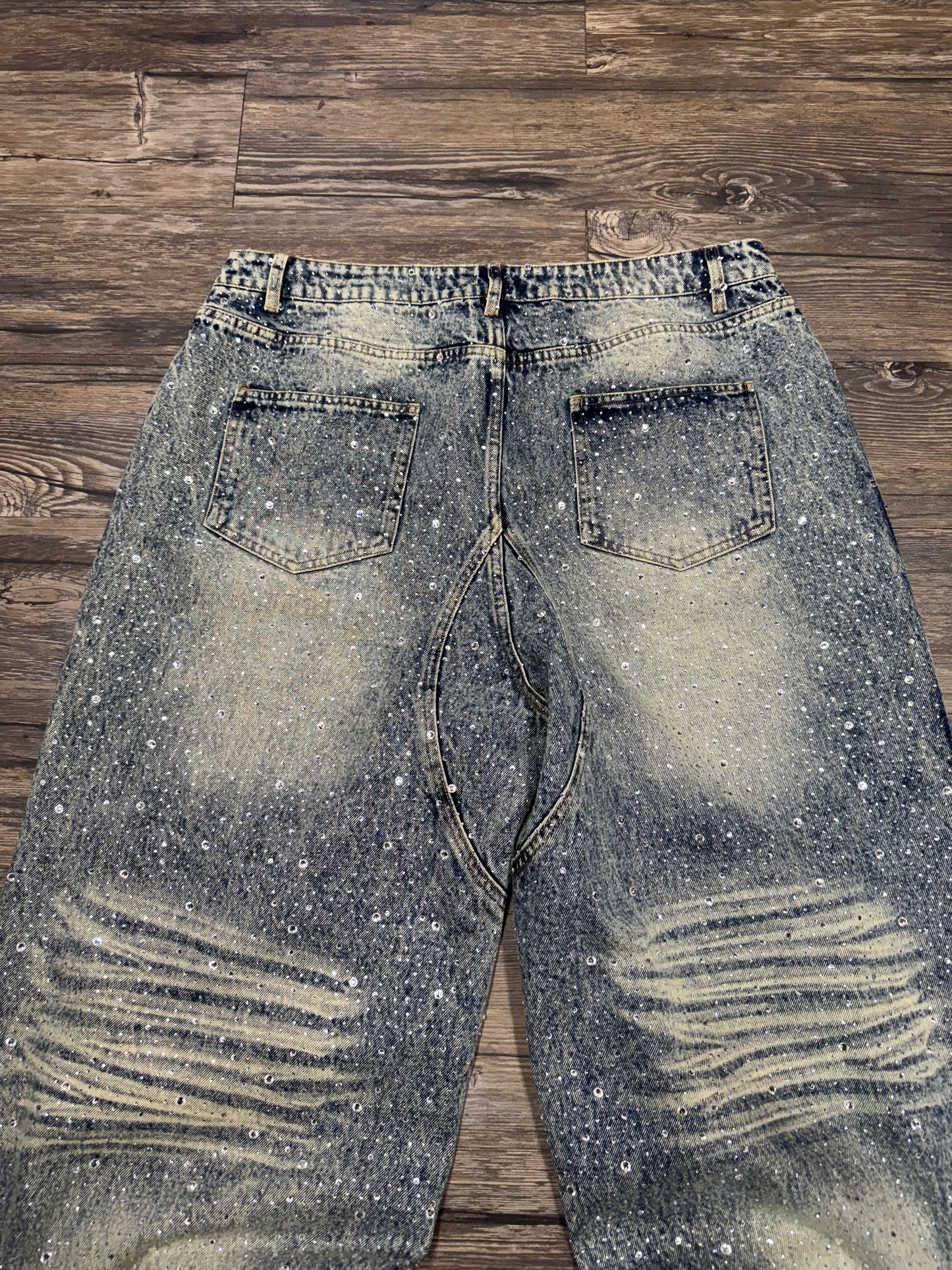 VALE DREAMS RHINESTONE BAGGY LIGHTWASH JEANS (34)