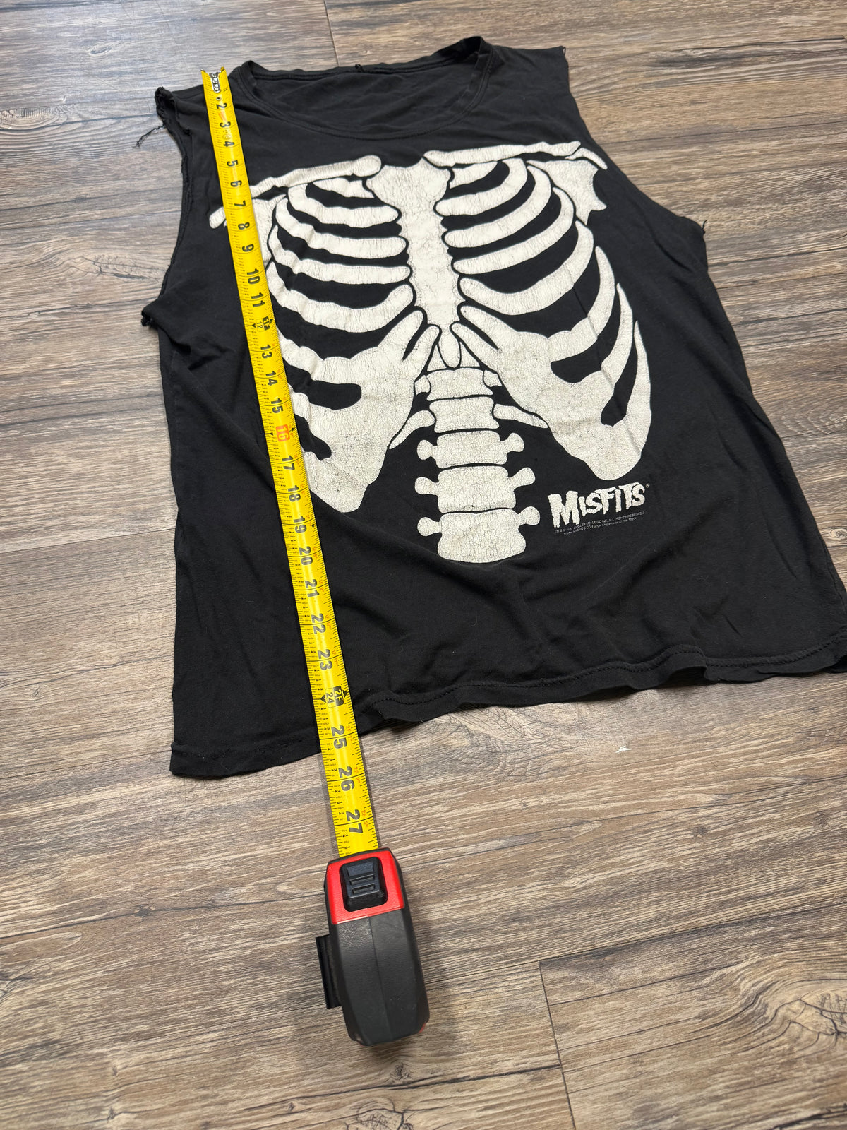 MISFITS VINTAGE BLACK CUT OFF T-SHIRT (M)