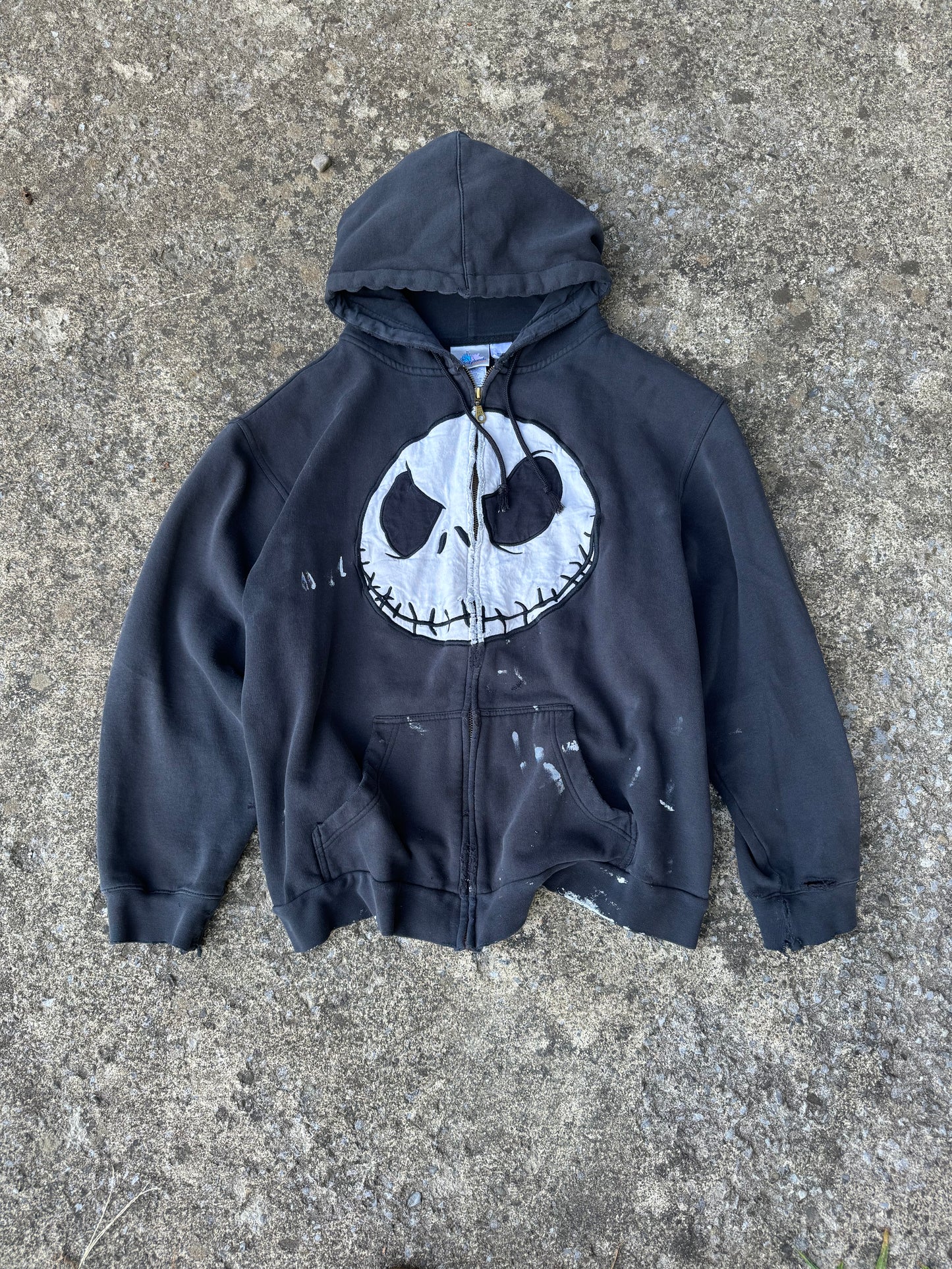 NIGHTMARE BEFORE CHRISTMAS DISTRESSED HOODIE (L)