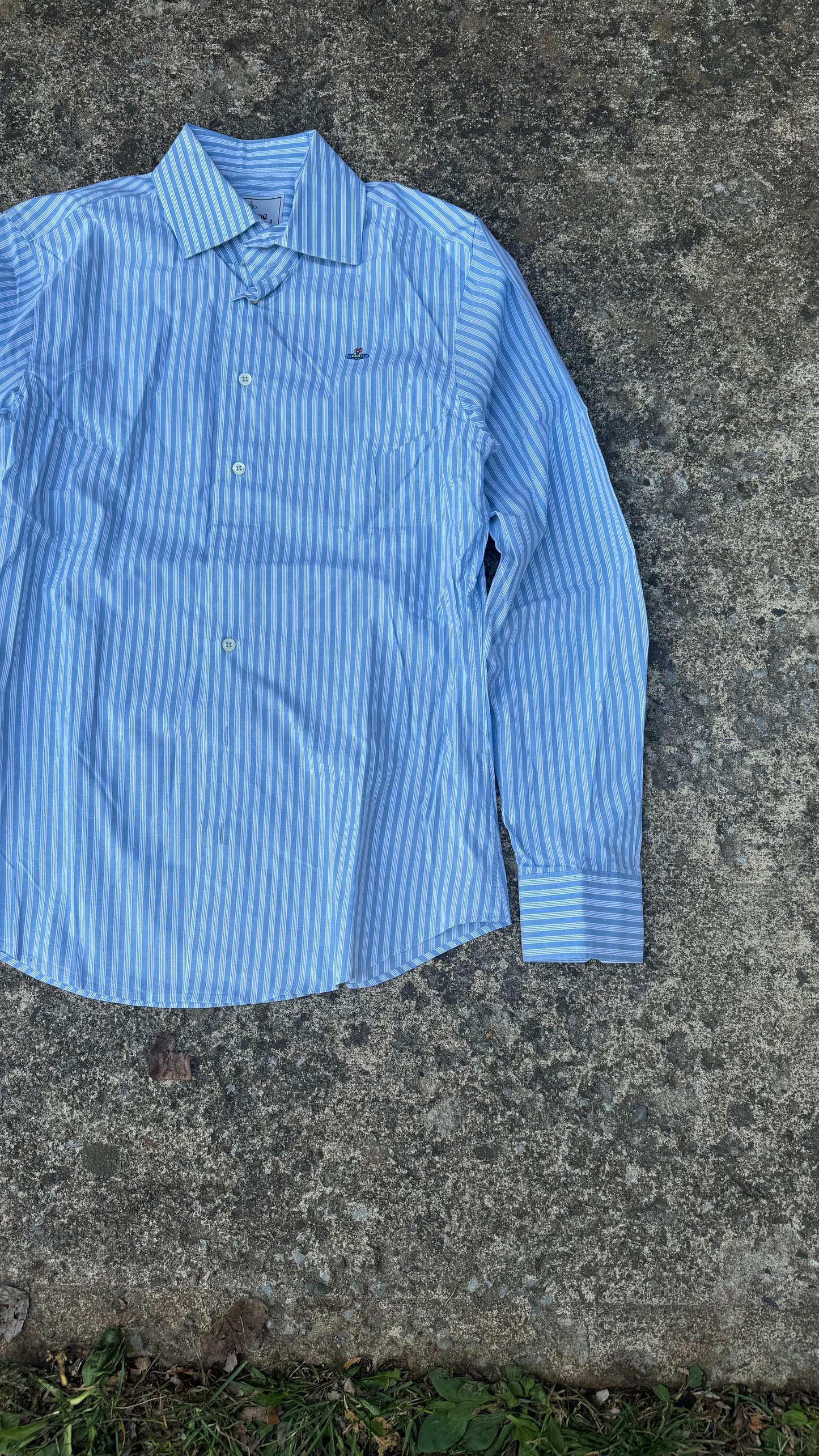 VIVIENNE WESTWOOD STRIPED BUTTON UP (L)