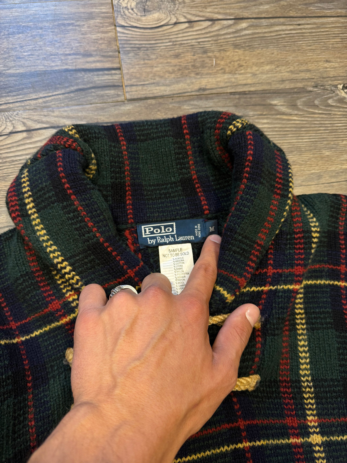 POLO RALPH LAUREN SAMPLE KNITTED SHAWL (M)