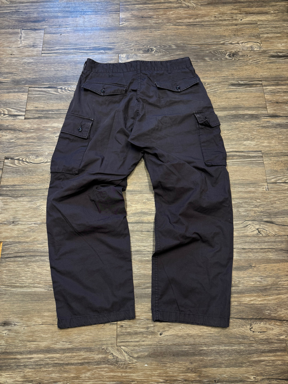 ENGINEERED GARMENTS TACTICAL CARGO PANTS (M)