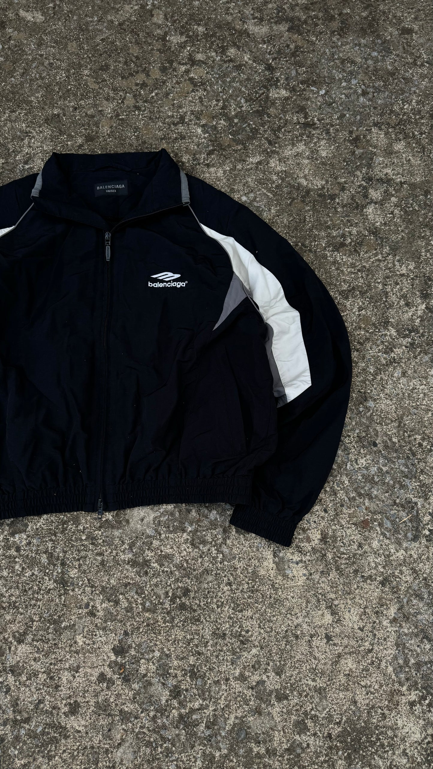 BALENCIAGA BLACK TRACK JACKET (M)