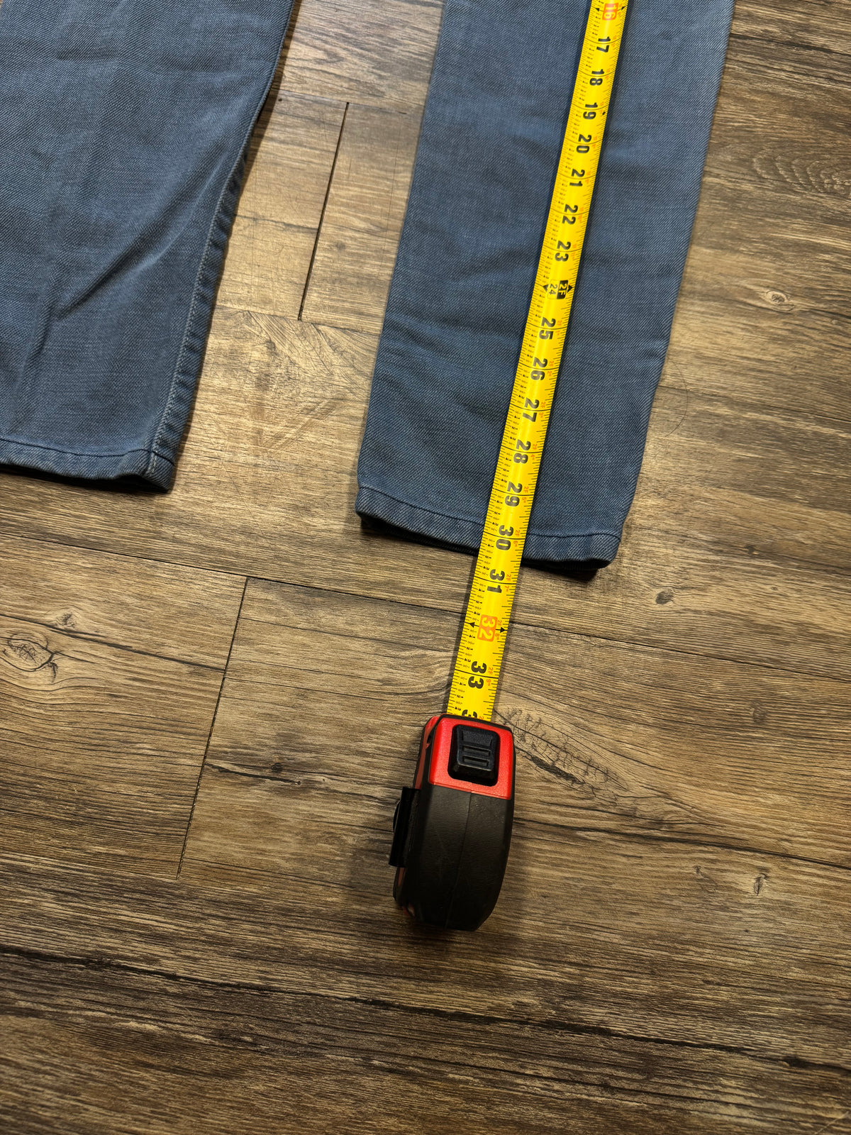 DIOR LIGHT BLUE SLIM DENIM JEANS (30)