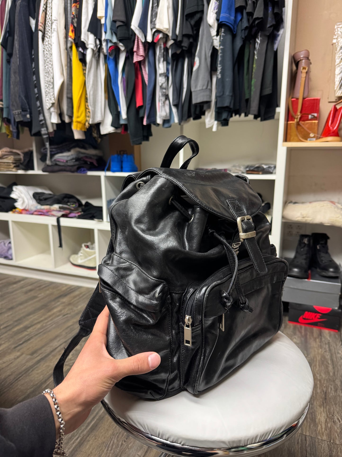 90’s LEATHER BACK-PACK (OS)