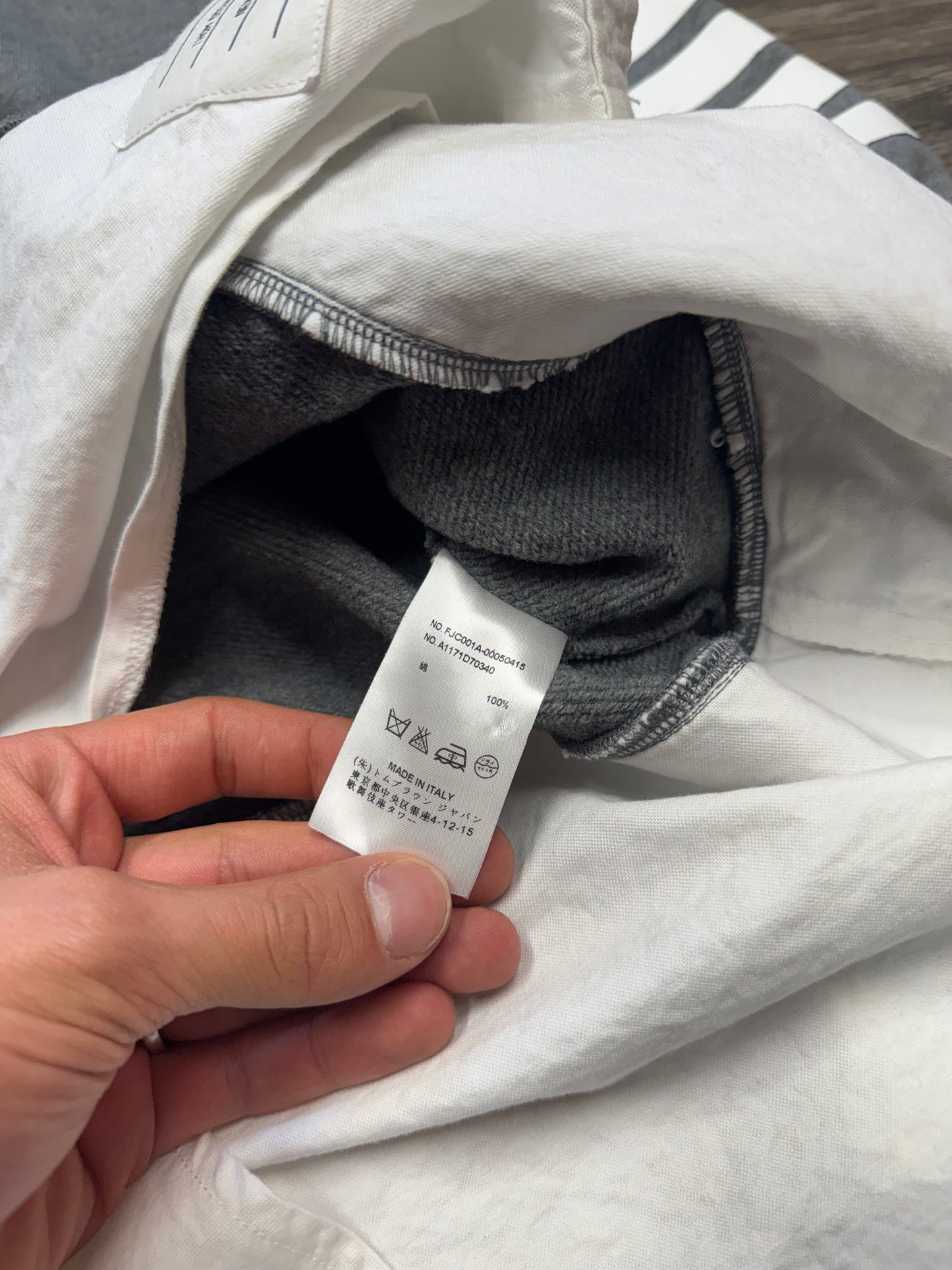THOM BROWNE 4-BAR BUTTON UP CREW (S)