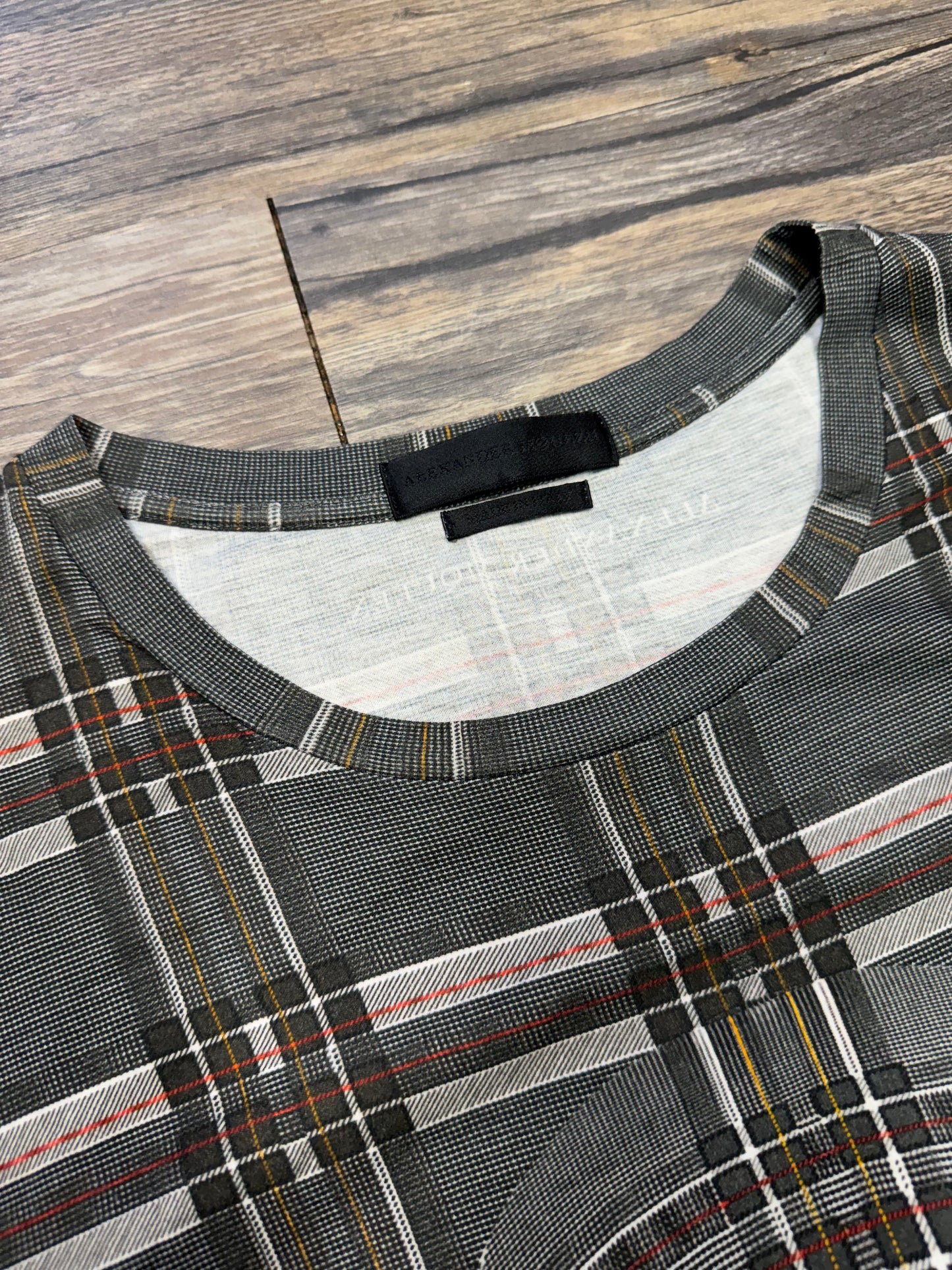 ALEXANDER MCQUEEN PLAID SKULL TEE (L)
