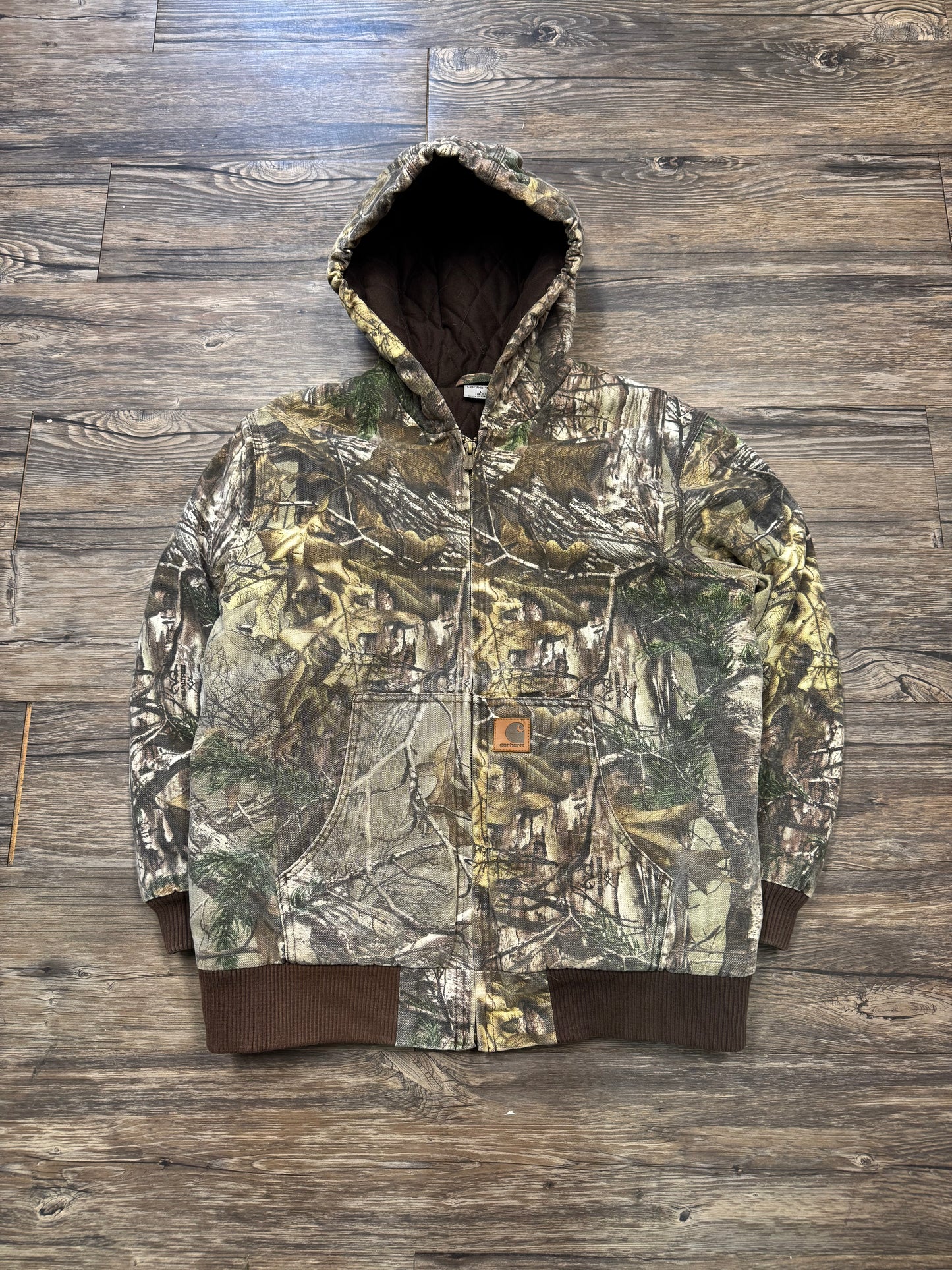 CARHARTT CAMO DISTRESSED WORK JACKET (S)