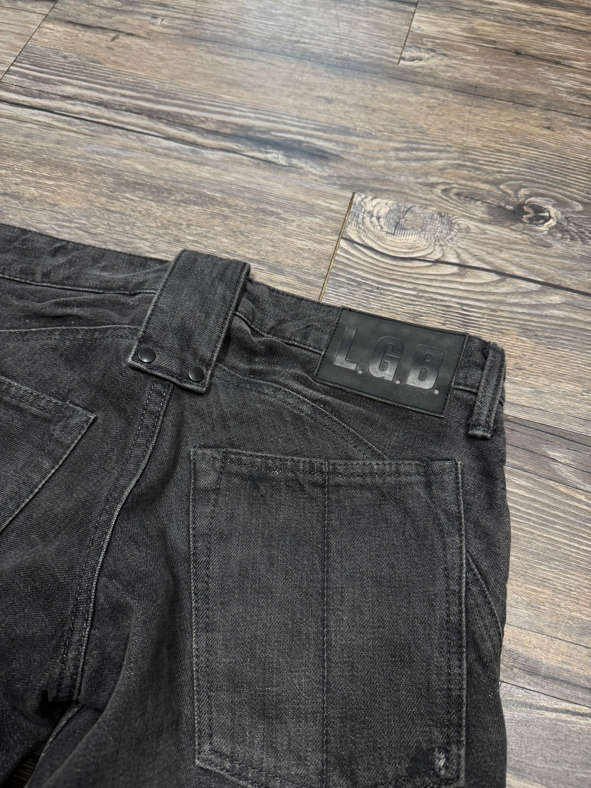 LE GRANDE BLEU DARKWASH DISTRESSED JEANS (30)
