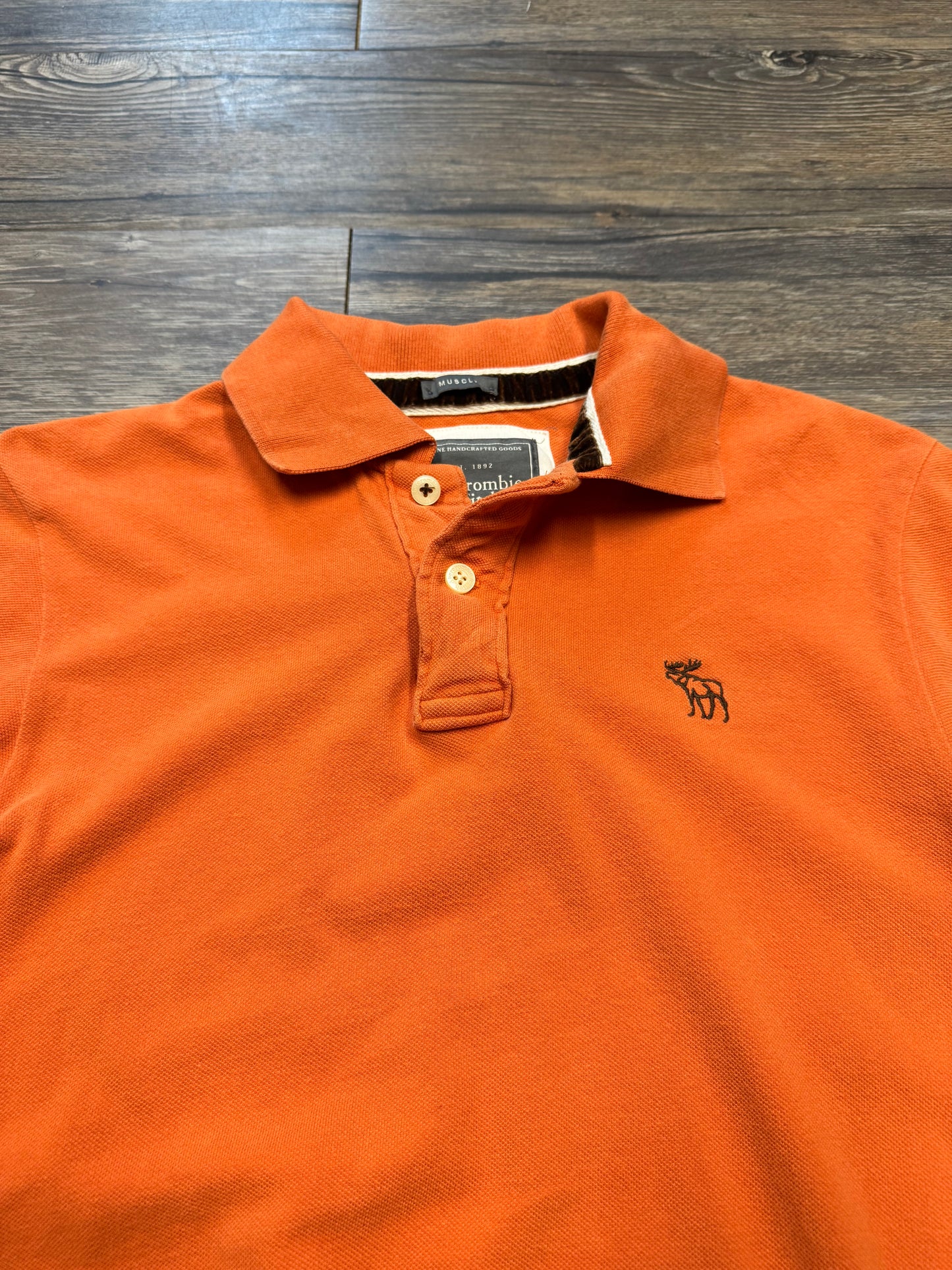 ABERCROMBIE & FITCH ORANGE VINTAGE POLO (L)