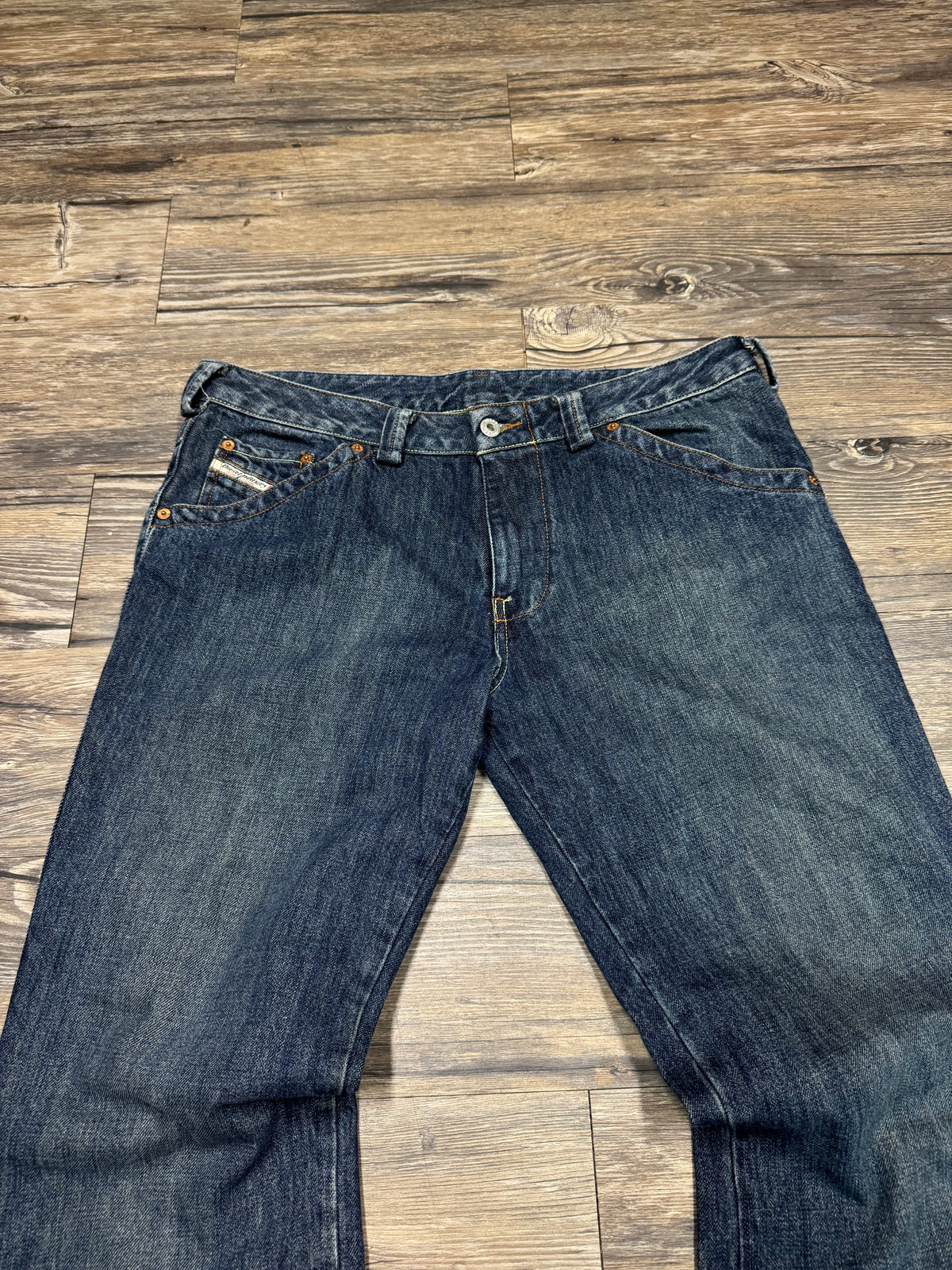 DIESEL DARKWASH DENIM JEANS (34)
