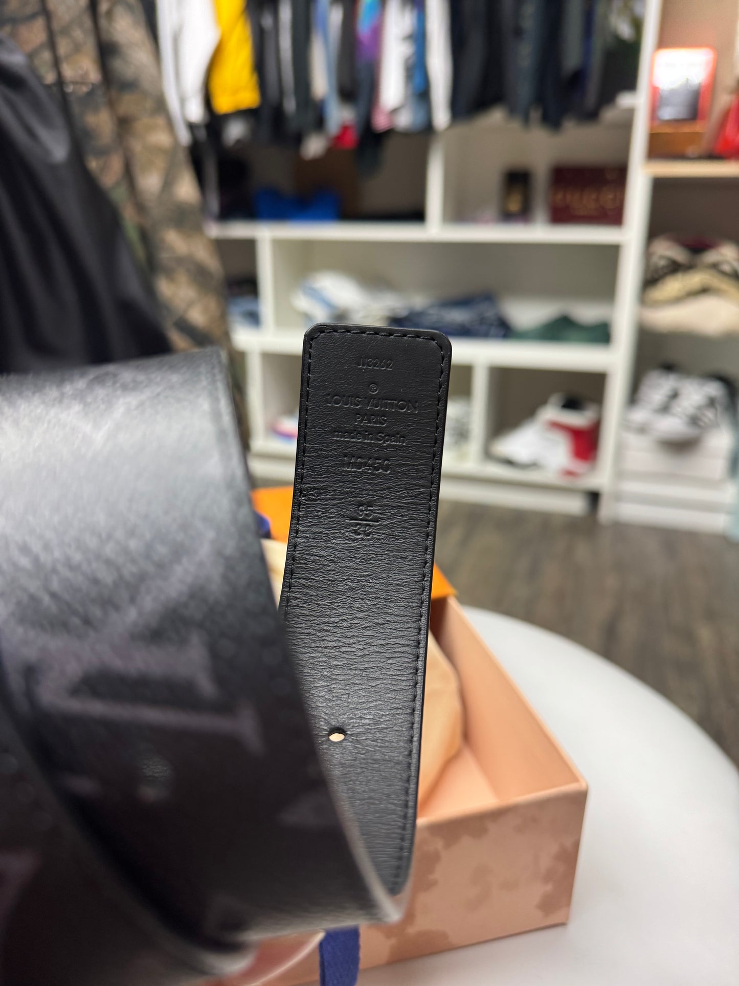 LOUIS VUITTON BLACK MONOGRAM BELT (28-34)