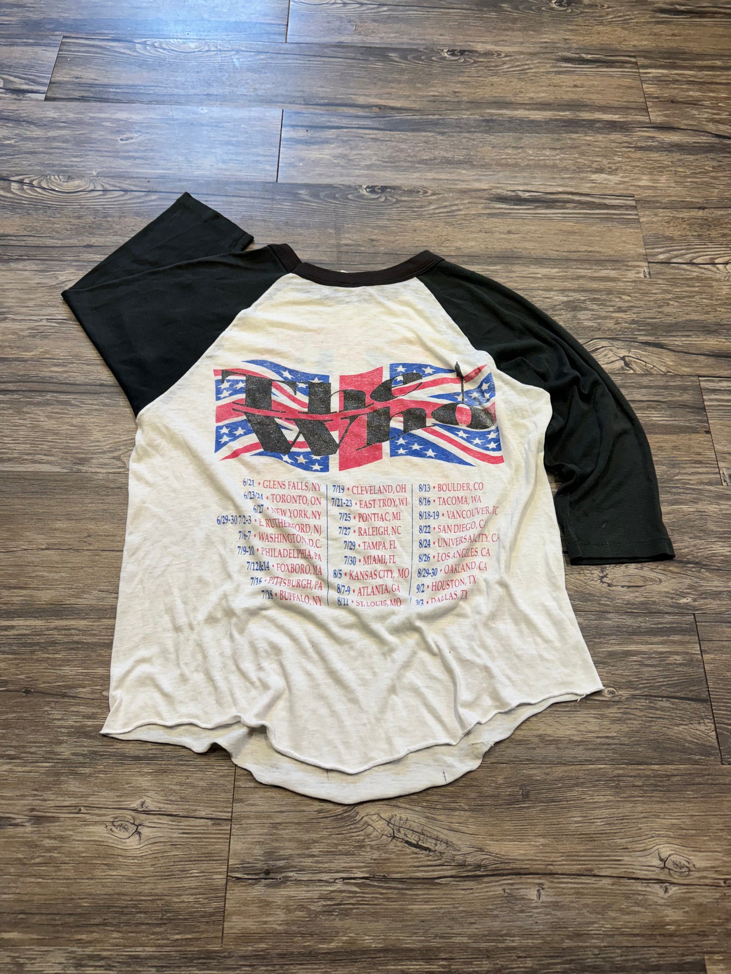 VINTAGE 1989 THE WHO 25TH ANNIVERSARY BASEBALL T-SHIRT