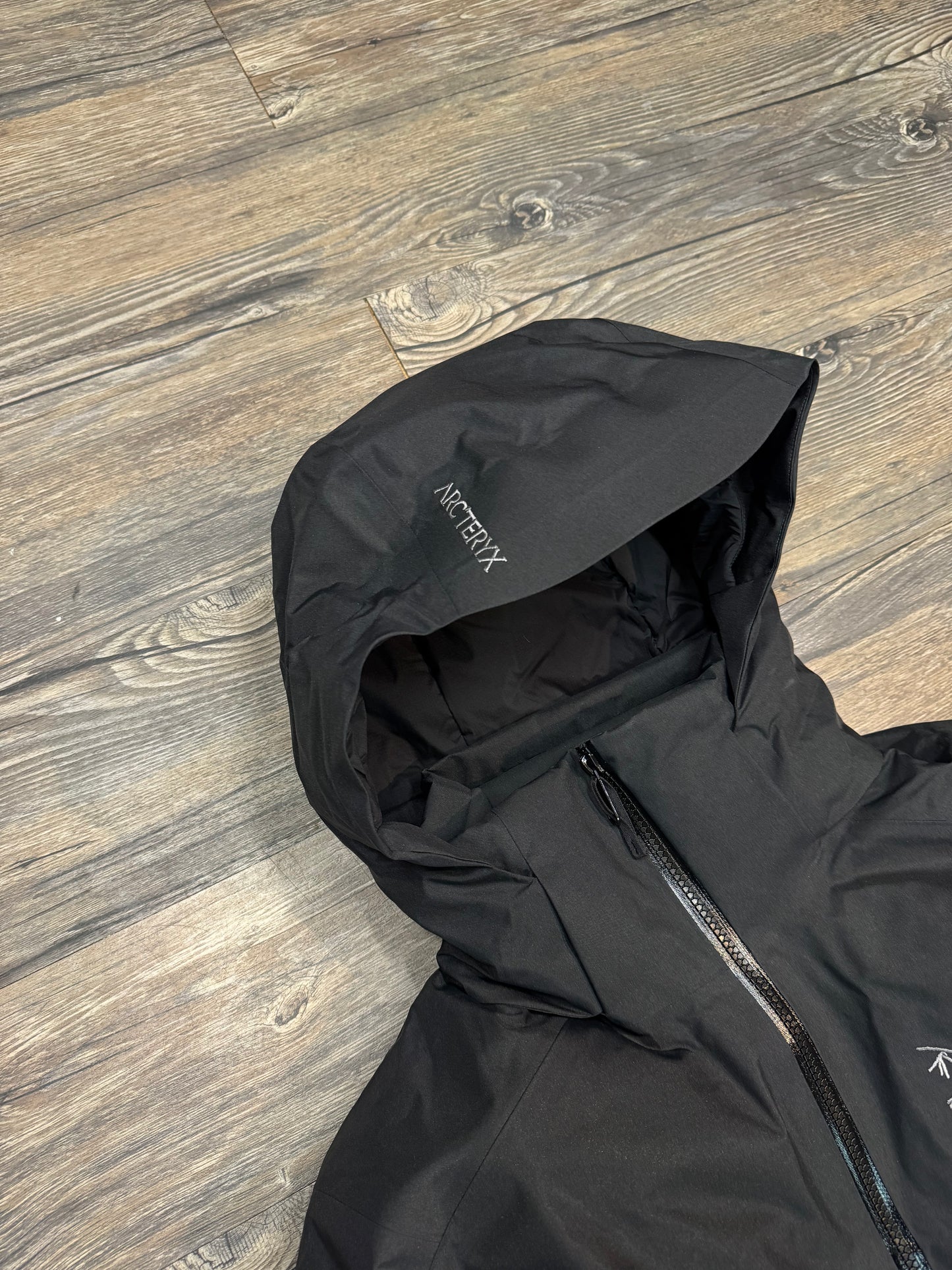 ARCTERYX MACAI INSULATED ZIP-UP JACKET (SMALL)