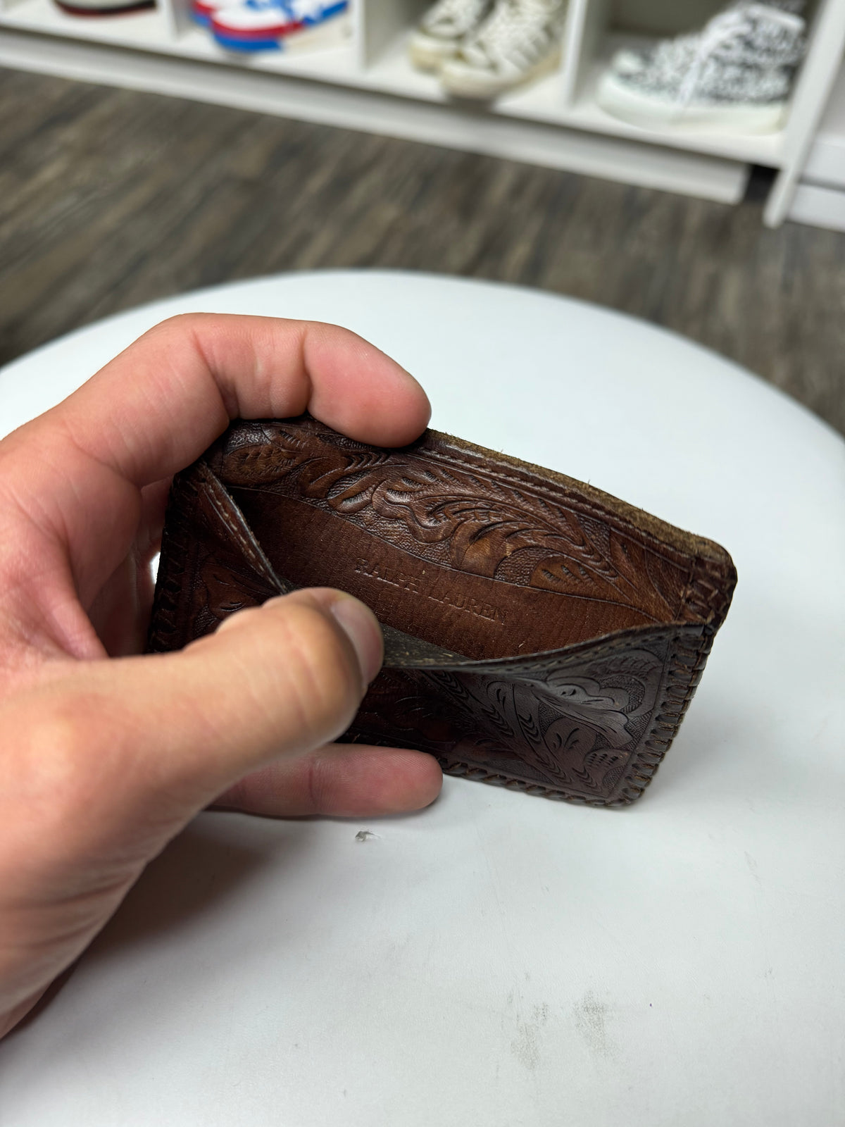 POLO RALPH LAUREN LEATHER TOOLED SINGLE FOLD CARD HOLDER (OS)
