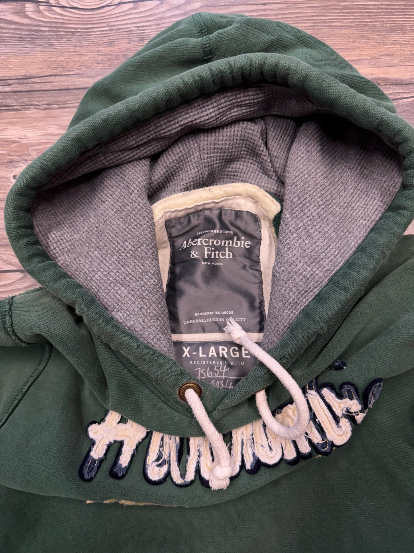ABERCROMBIE & FITCH VINTAGE DISTRESSED HOODIE (XL)