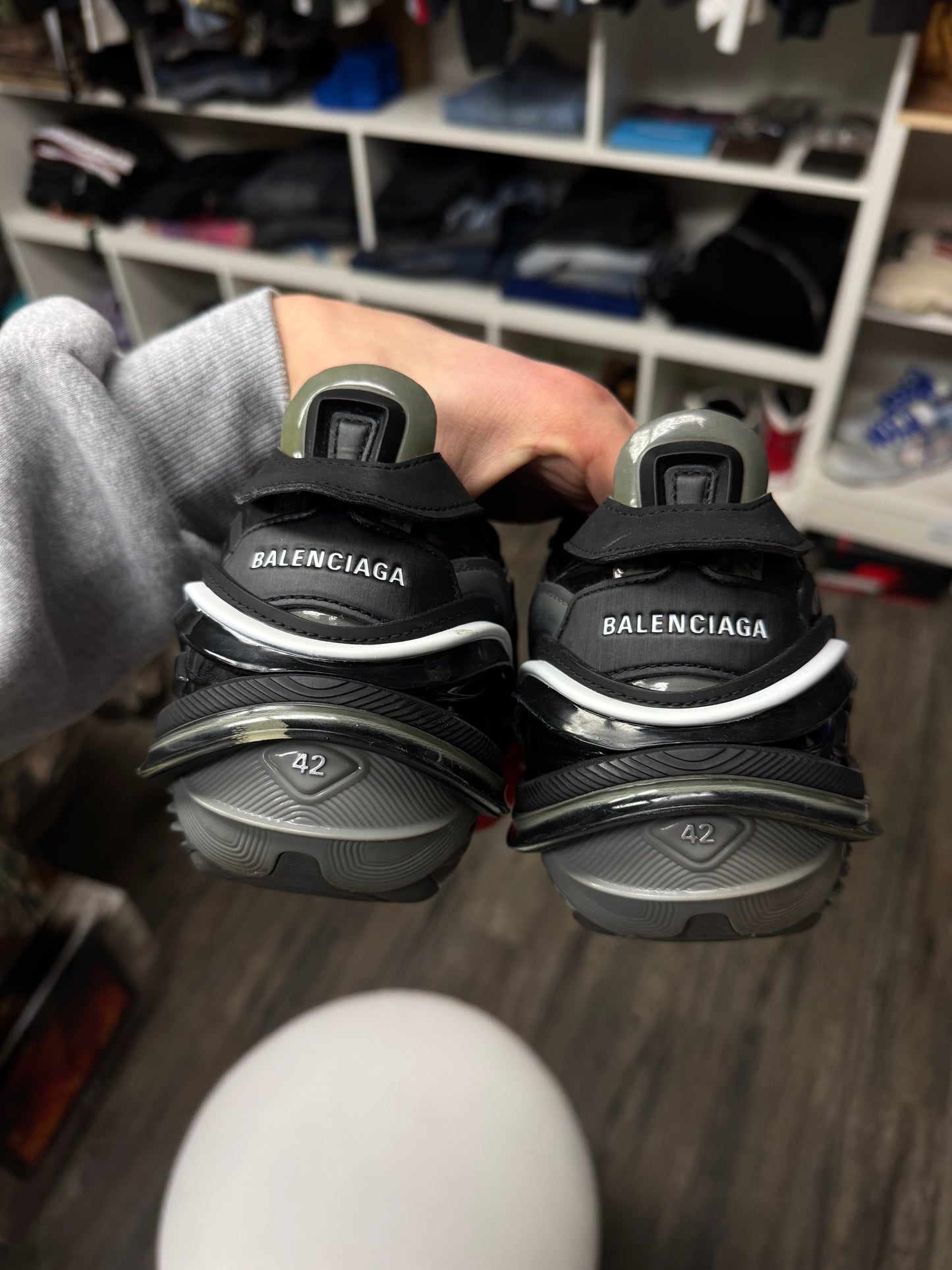 BALENCIAGA TYREX SNEAKERS (42)