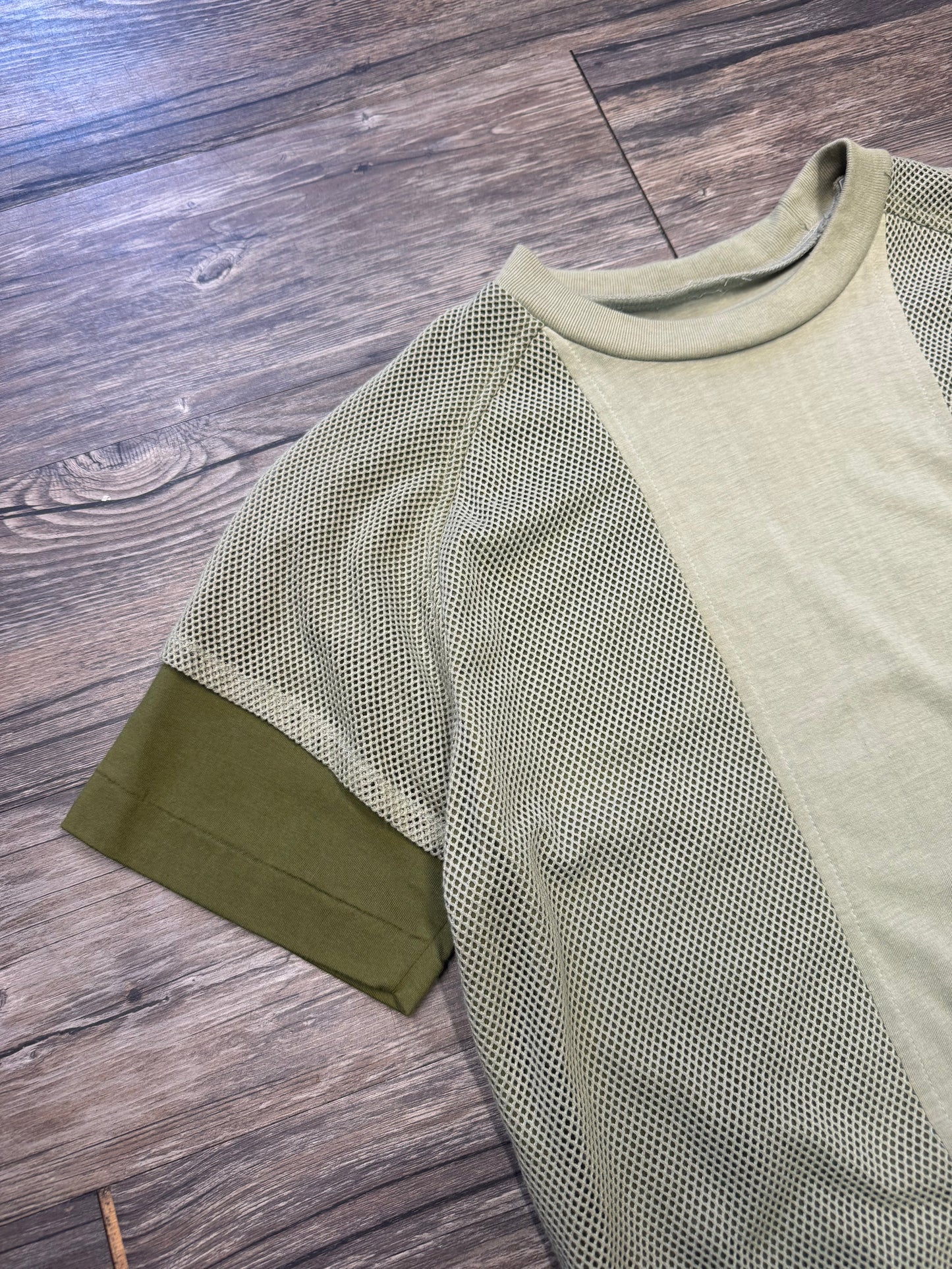 VTG LAYERED SAGE GREEN PINHOLE T-SHIRT (S)