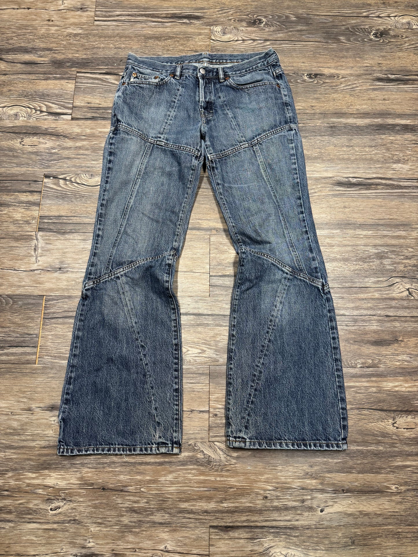 DIESEL PATCHWORK FLARE JEANS (32x31)