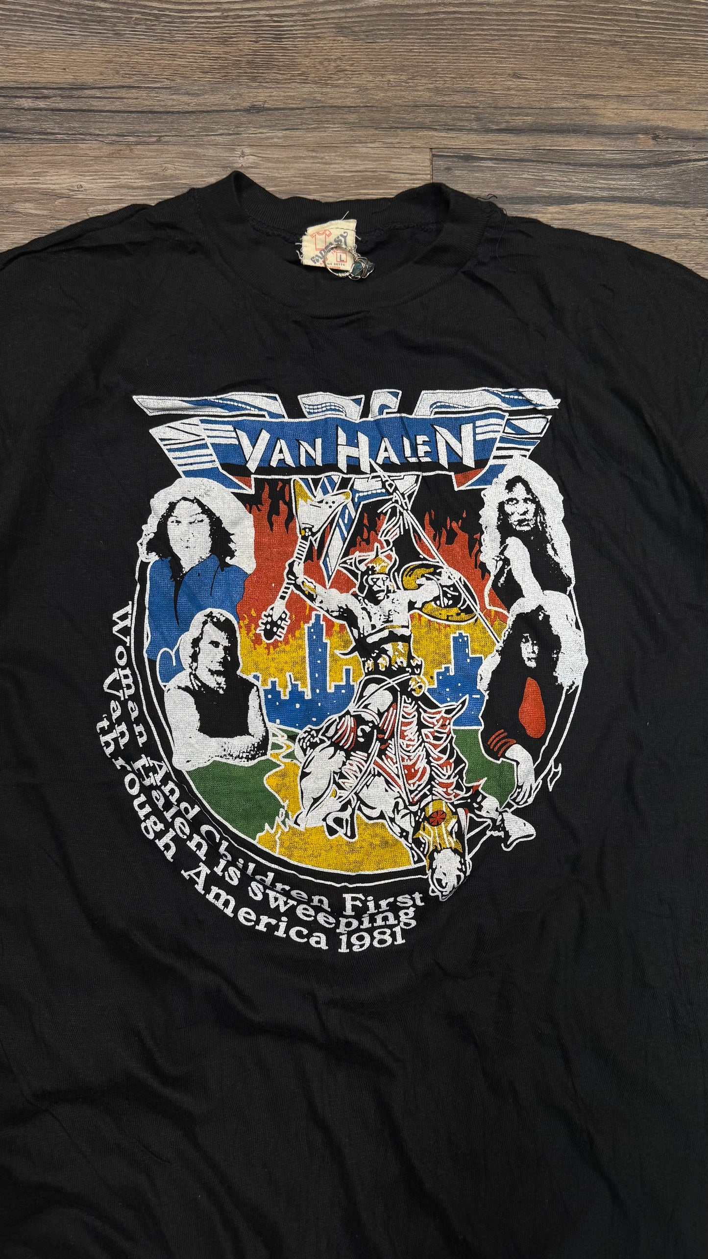 1980'S VAN HALEN TOUR TEE (L)