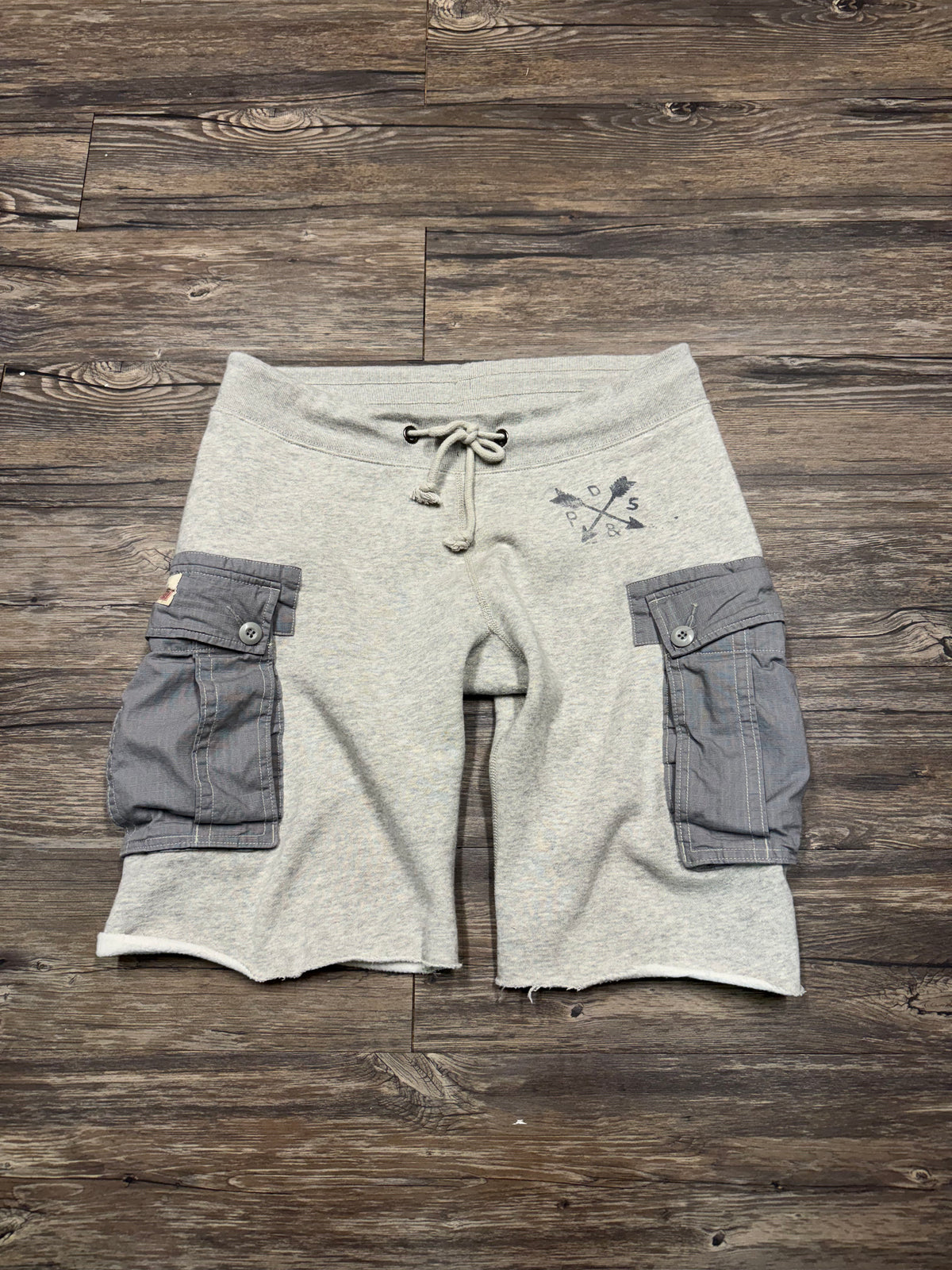 POLO RALPH LAUREN DENIM & SUPPLY CARGO SWEAT SHORTS (S)