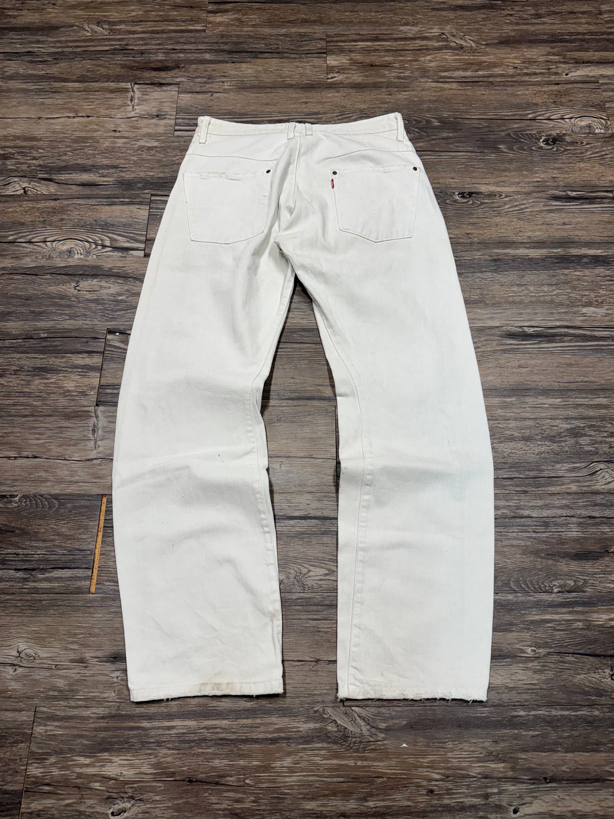 LEVIS ENGINEERED BORO STITCHED BOOTCUT FLARED JEANS (32)