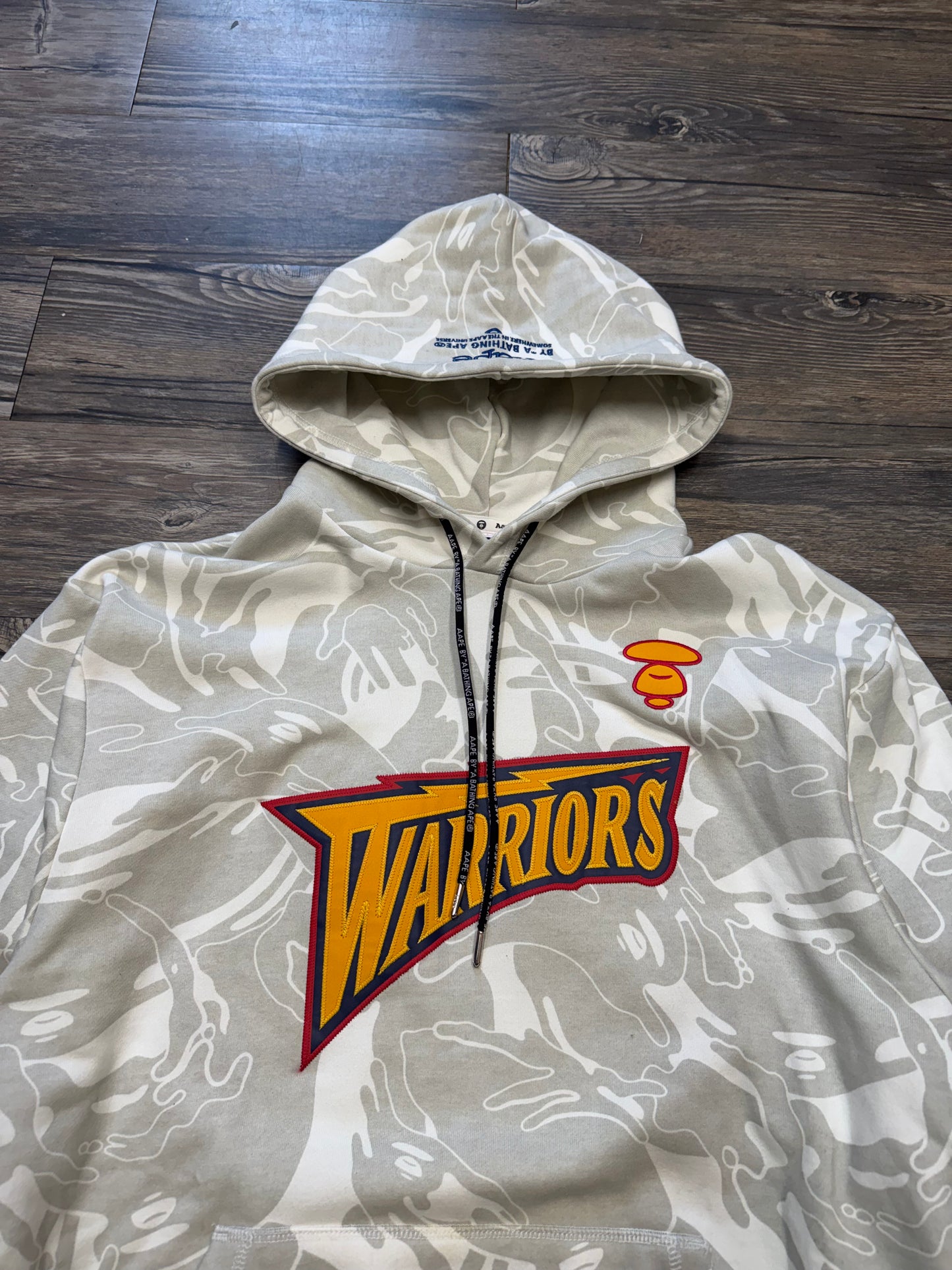 BAPE MITCHELL & NESS WARRIORS CAMO HOODIE (XXL)