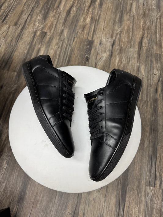 SAINT LAUREN PATENT LEATHER SLO6 LO-TOP SNEAKERS (44)