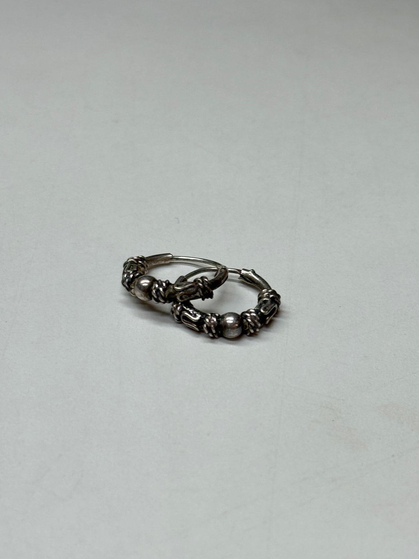 STERLING SILVER HOOP EARRINGS (OS)