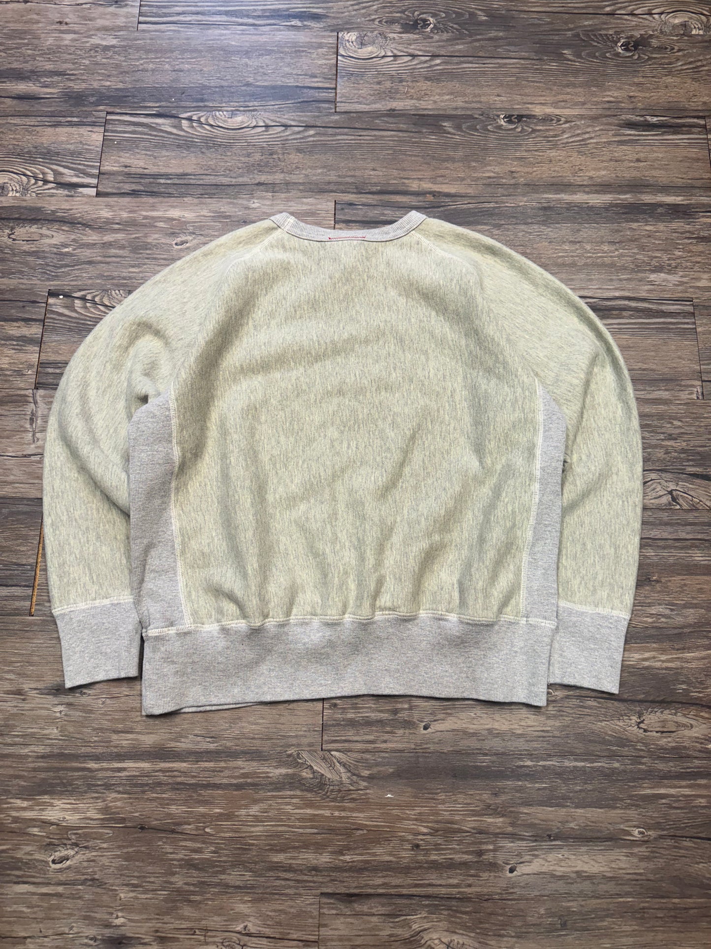 VINTAGE 2 TONE DKNY WOLVES GRAY CREWNECK (XL)