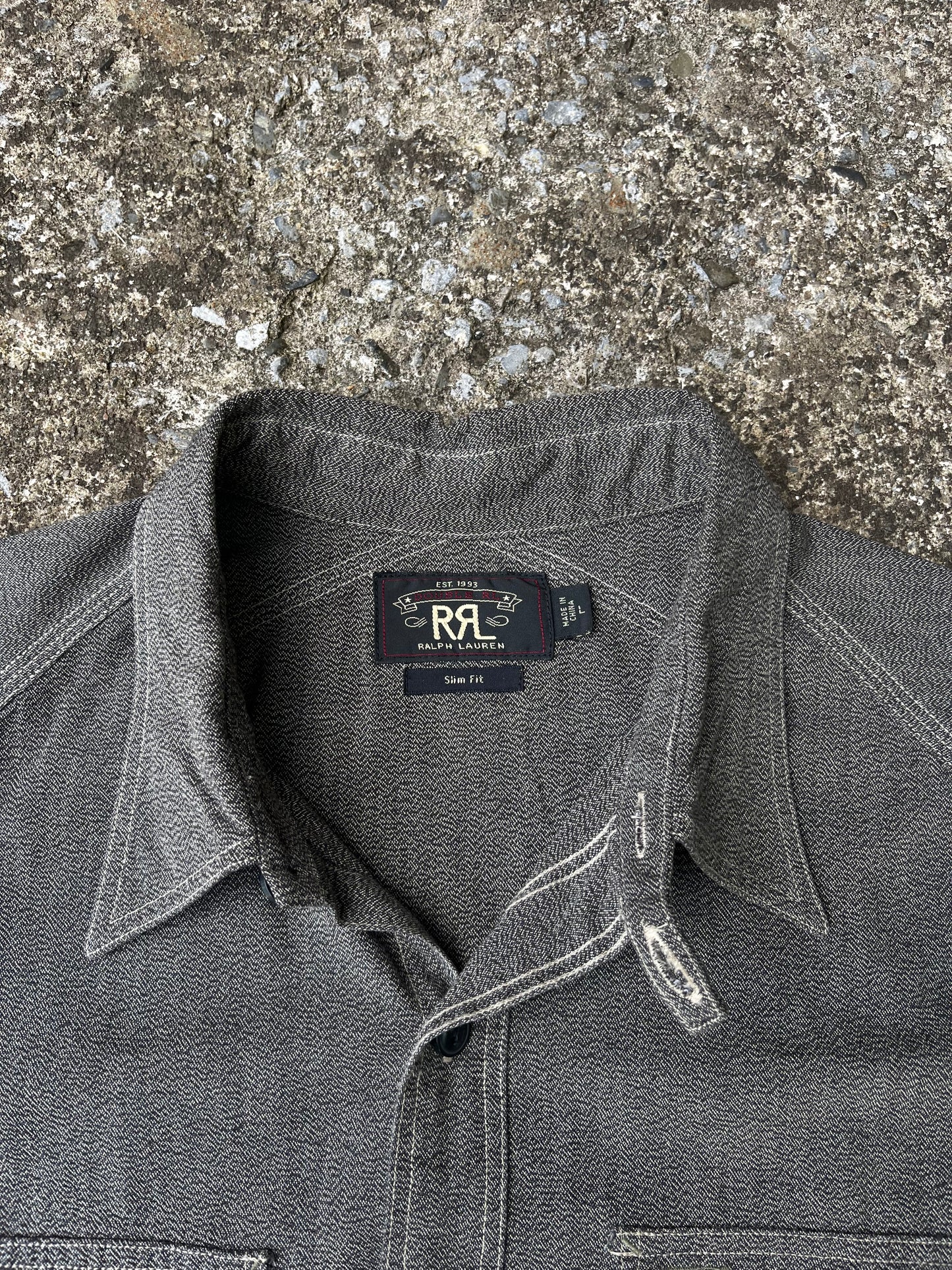 RR RALPH LAUREN BUTTON UP SHIRT (LARGE)