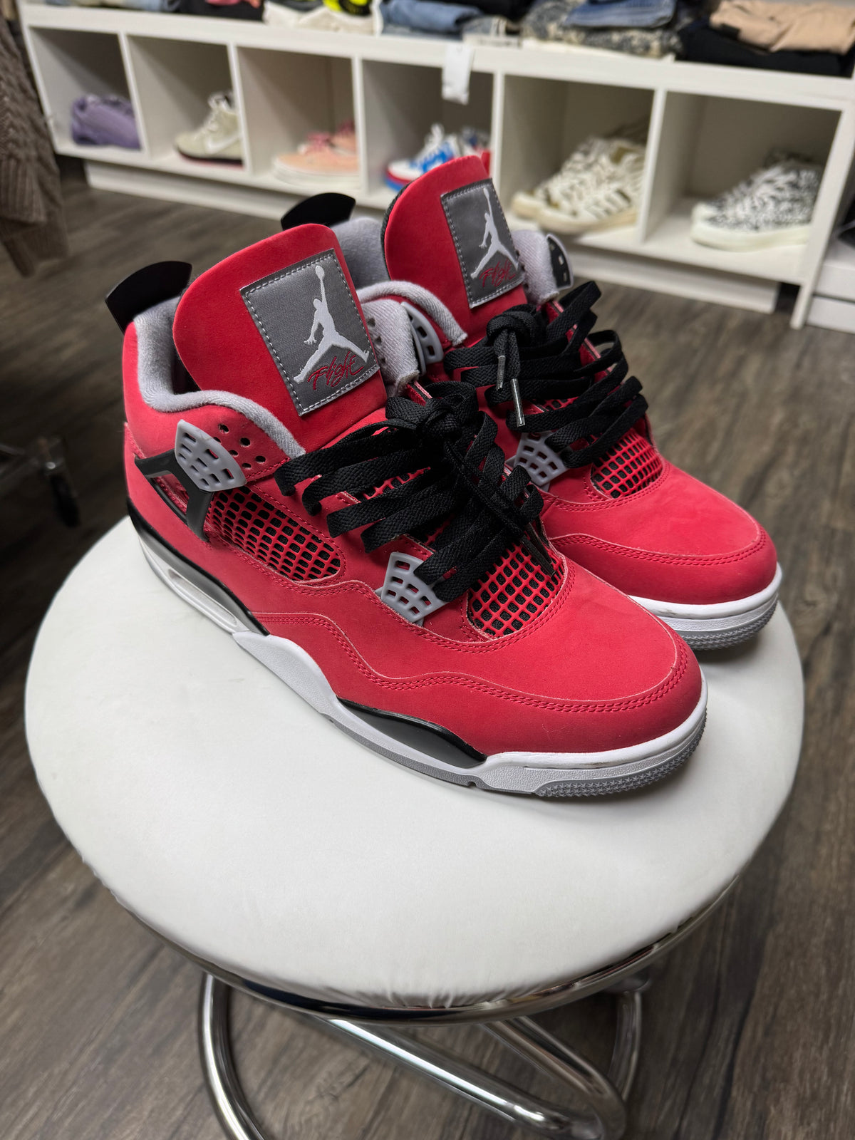 AIR JORDAN 4 RETRO TORO BRAVO (10.5)