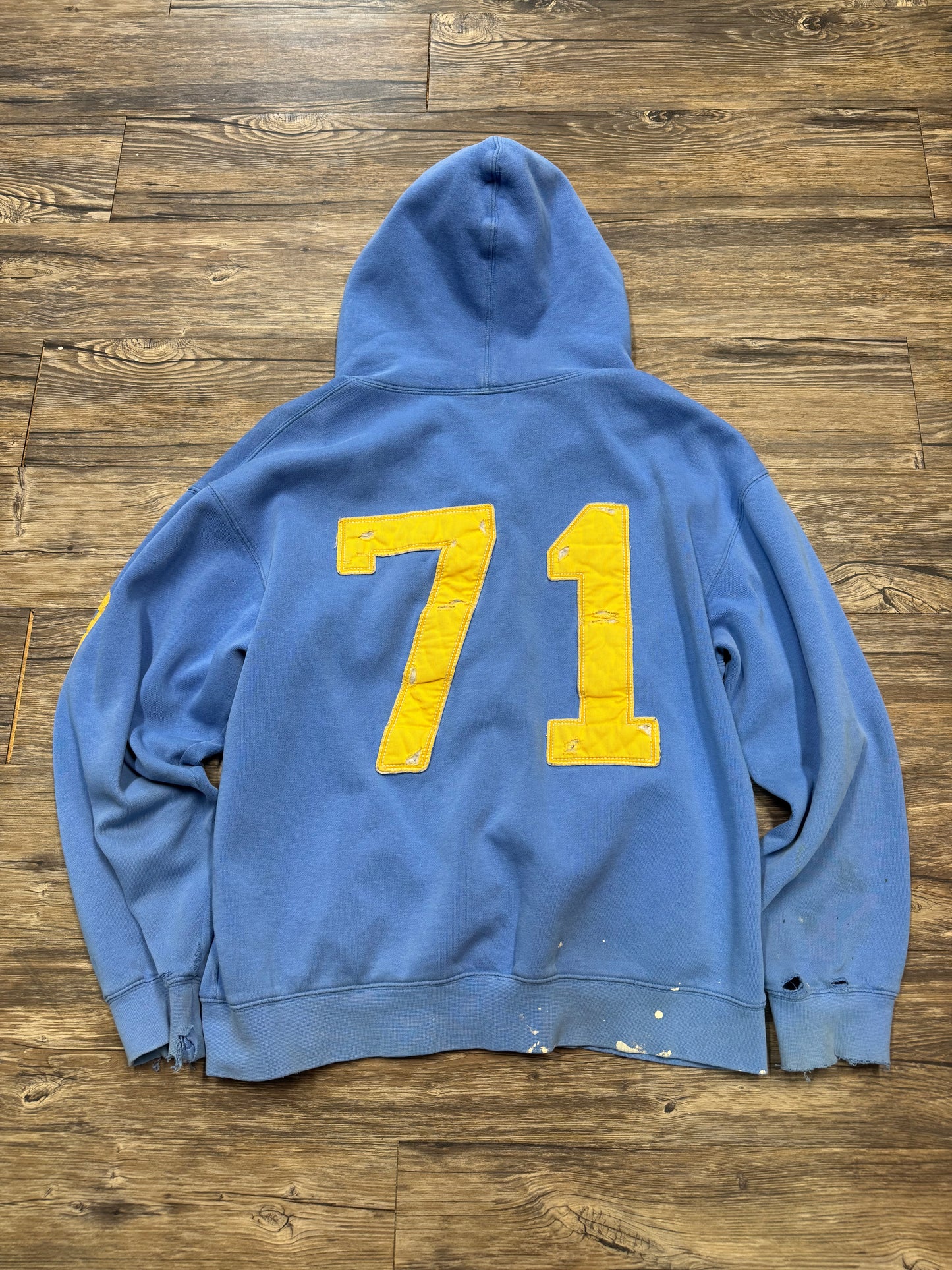 WALT DISNEY DISTRESSED & FADED PIN CLOSURE HOODIE (M)