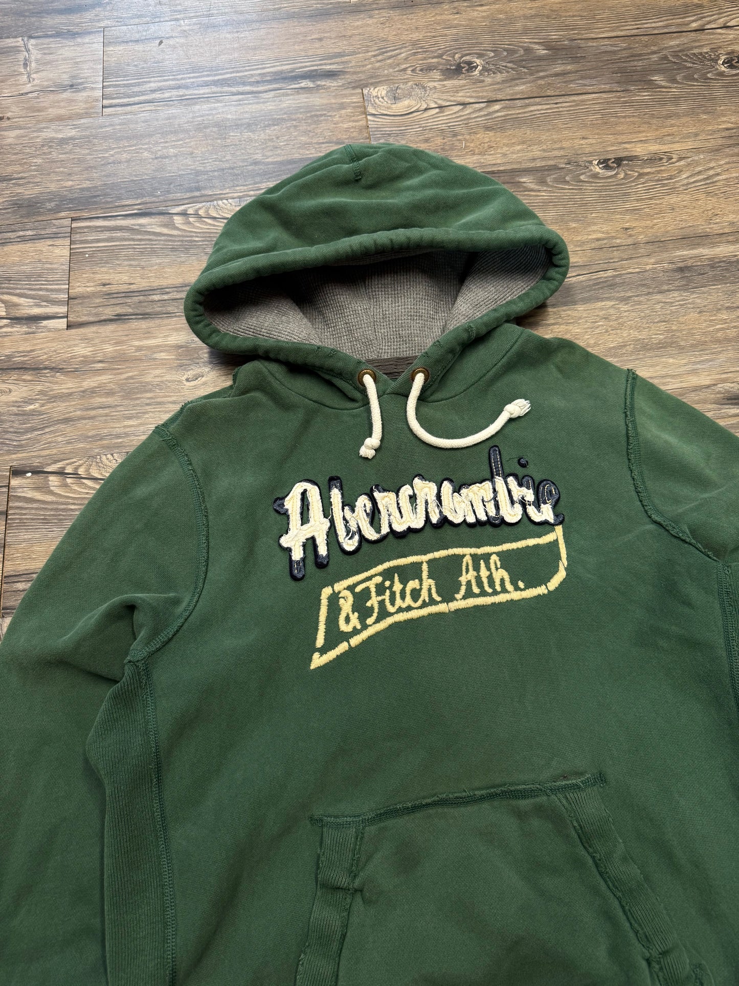 ABERCROMBIE & FITCH VINTAGE DISTRESSED HOODIE (XL)