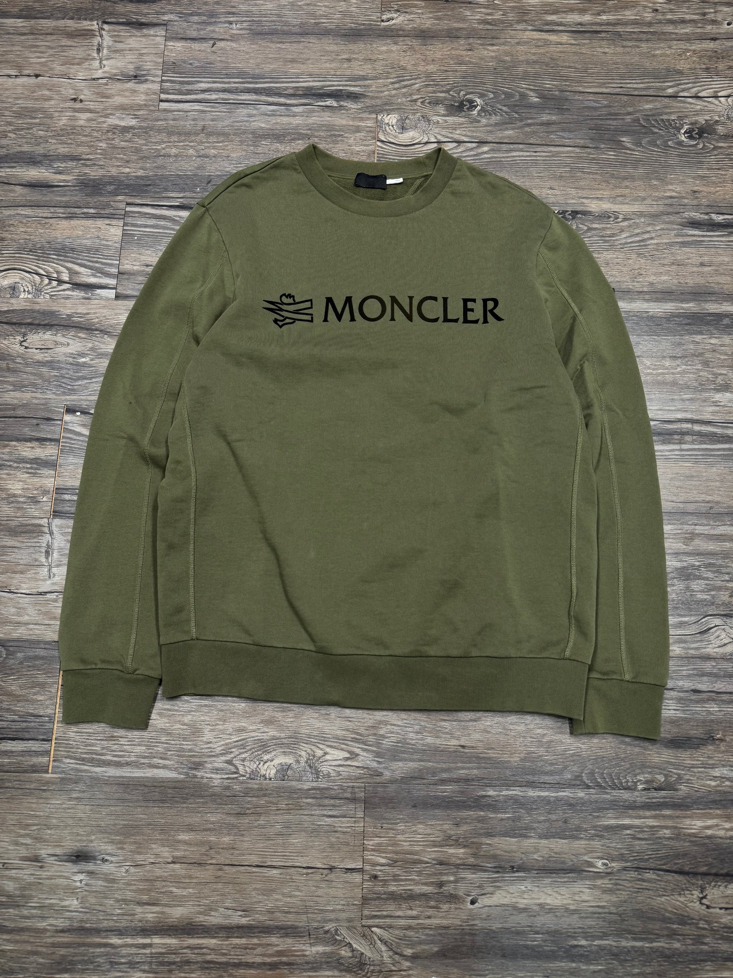 MONCLER LOGO OLIVE GREEN CREWNECK (XL)