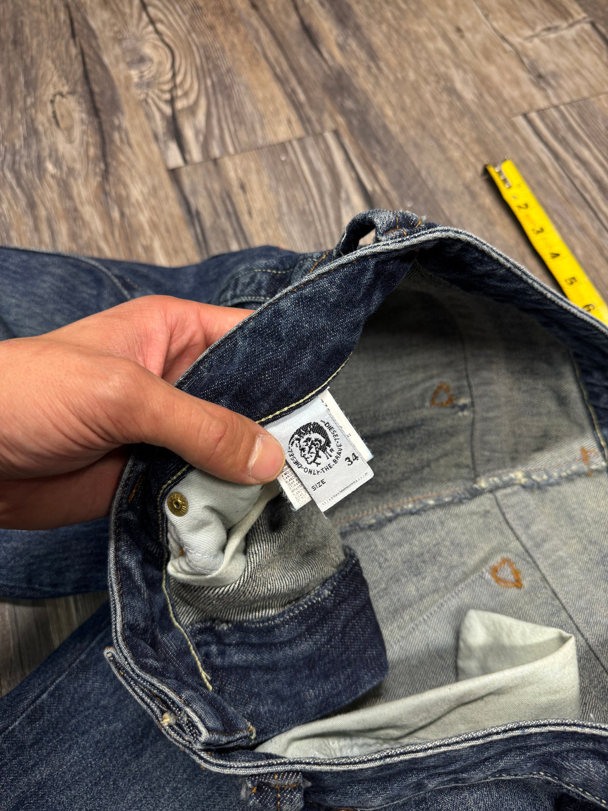 DIESEL DARKWASH DENIM JEANS (34)