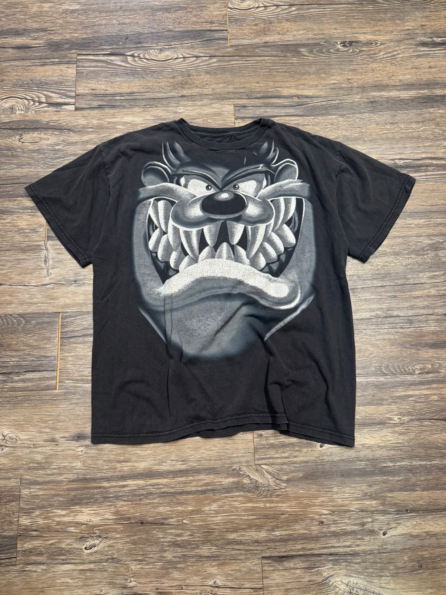 Y2K LOONEY TUNES TAZ DEVIL GRAPHIC T-SHIRT (MEDIUM)