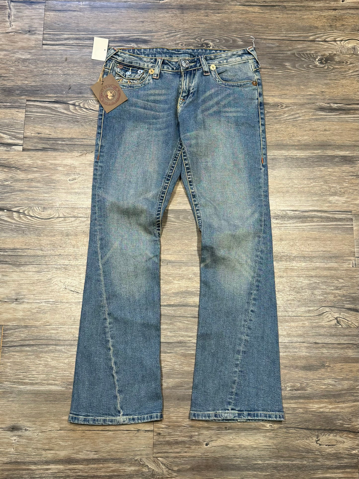 TRUE RELIGION EMBROIDERED JEANS NEW (32)