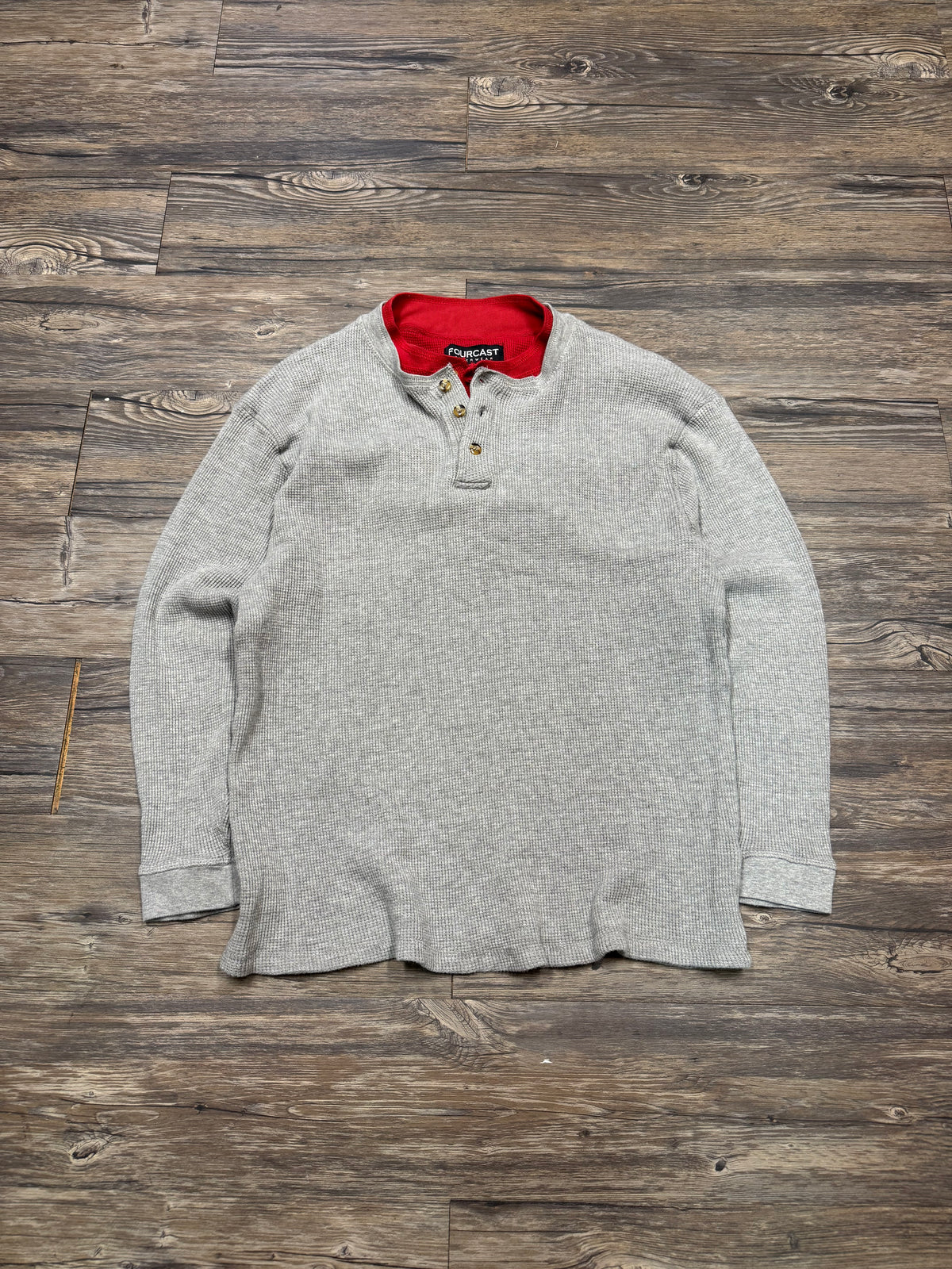 LAYETED GREY/RED WAFFLE-KNIT THERMAL PULL OVER (M)
