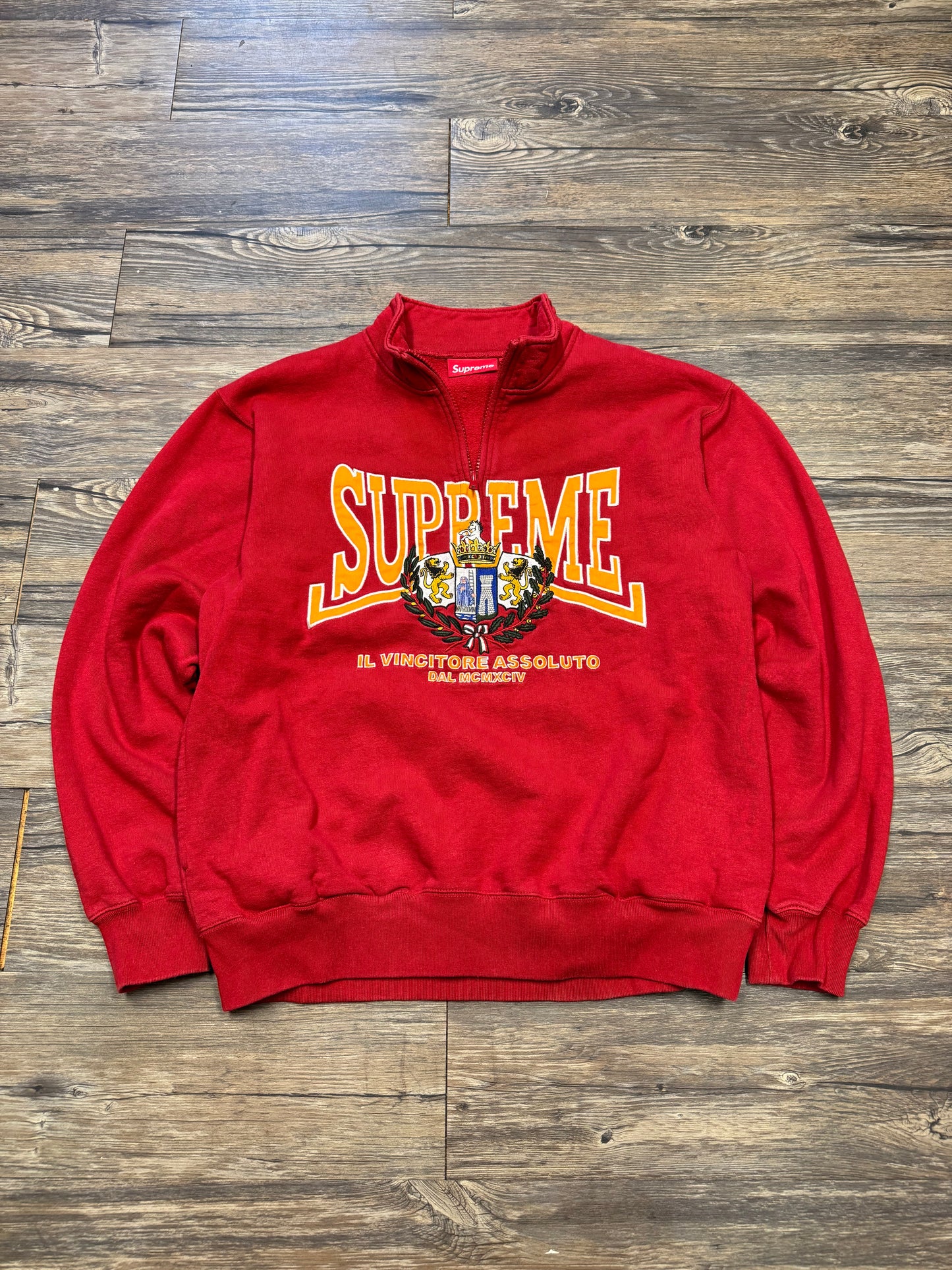 SUPREME CREST APPLIQUÉ HALF ZIP PULLOVER (S)