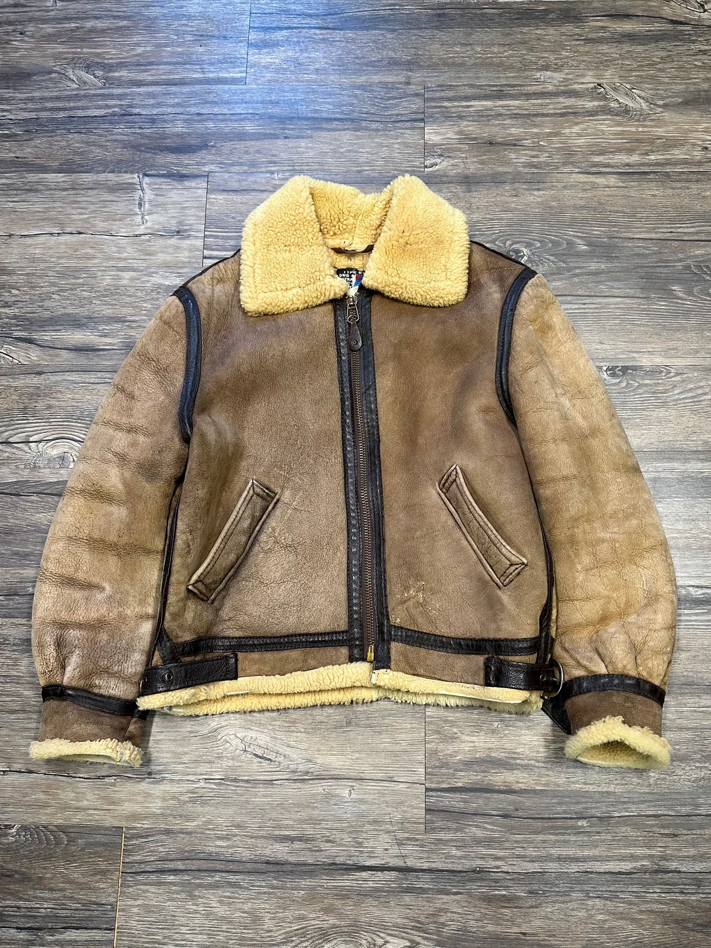 SCHOTT B-3 MOUTON BOMBER FLIGHT JACKET (MEDIUM)