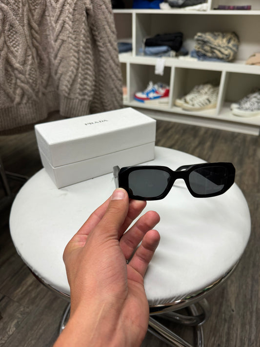 PRADA SYMBOL RECTANGULAR SUNGLASSES (OS)